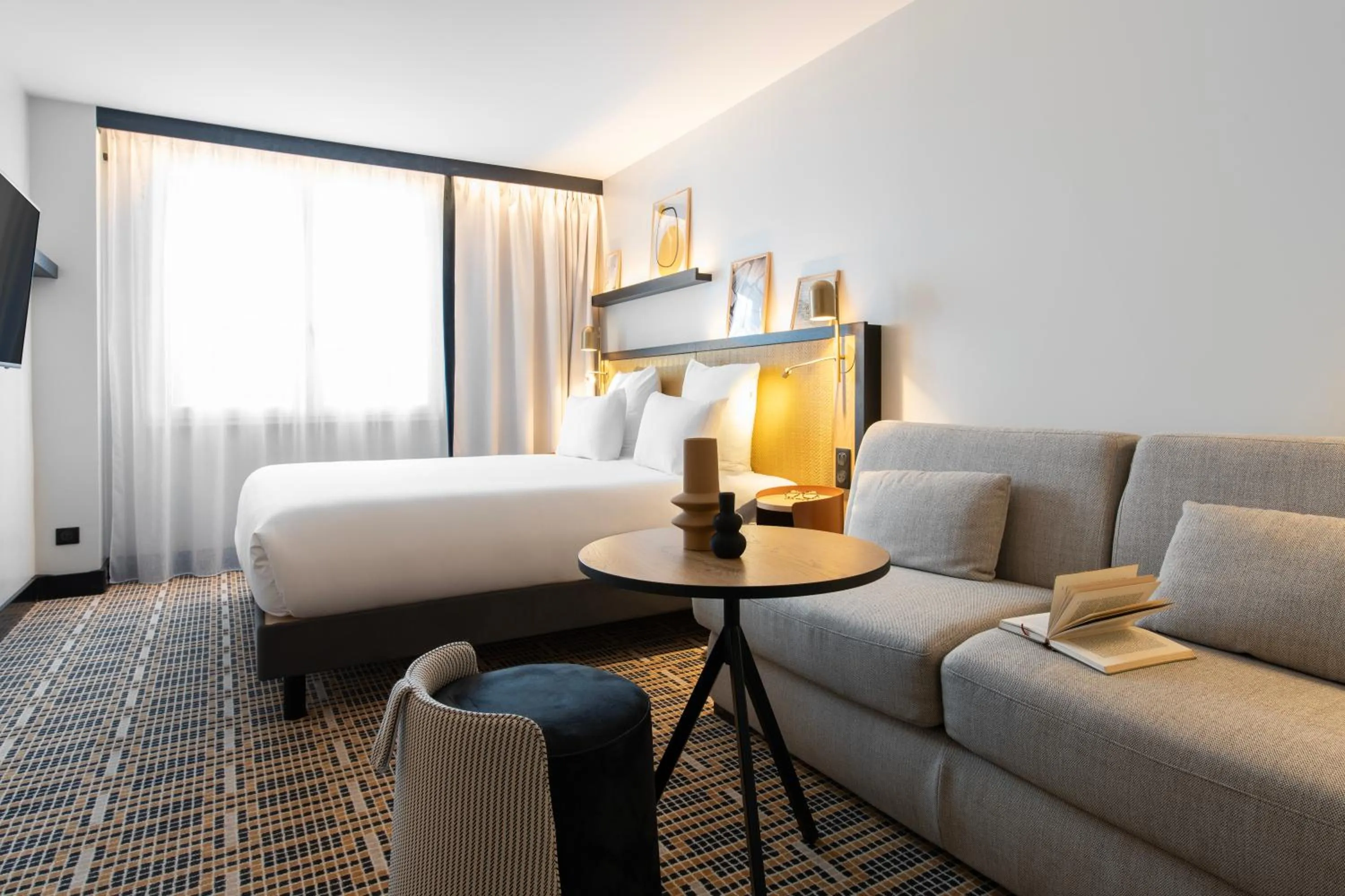 Photo of the whole room, Bed in Mercure Paris Bercy Bibliothèque