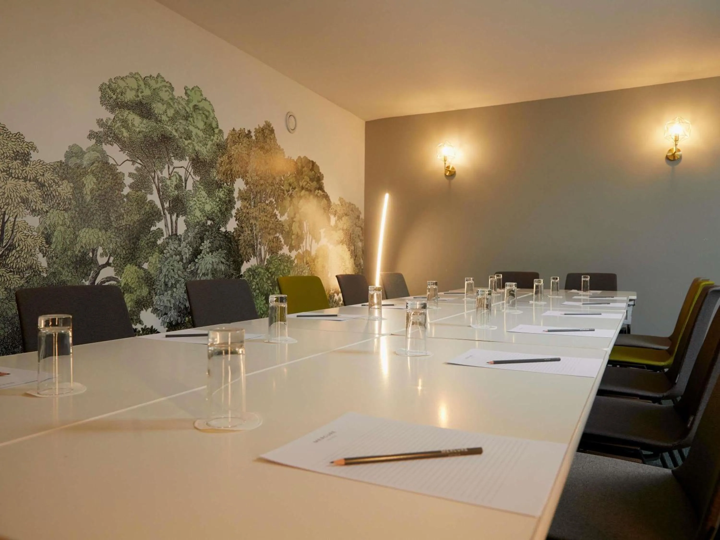 Meeting/conference room in Mercure Arras Centre Gare