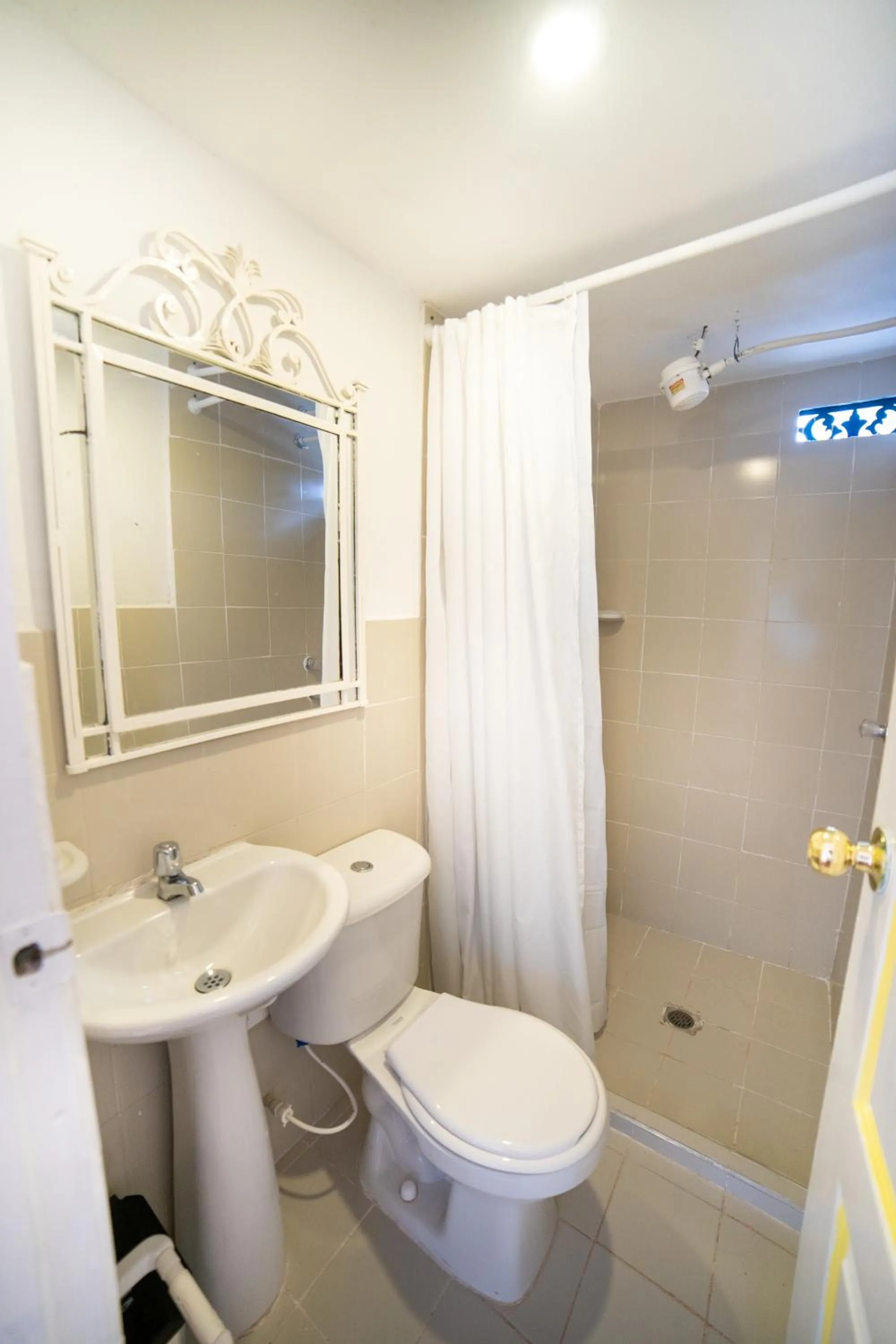 Toilet in Posada del Angel