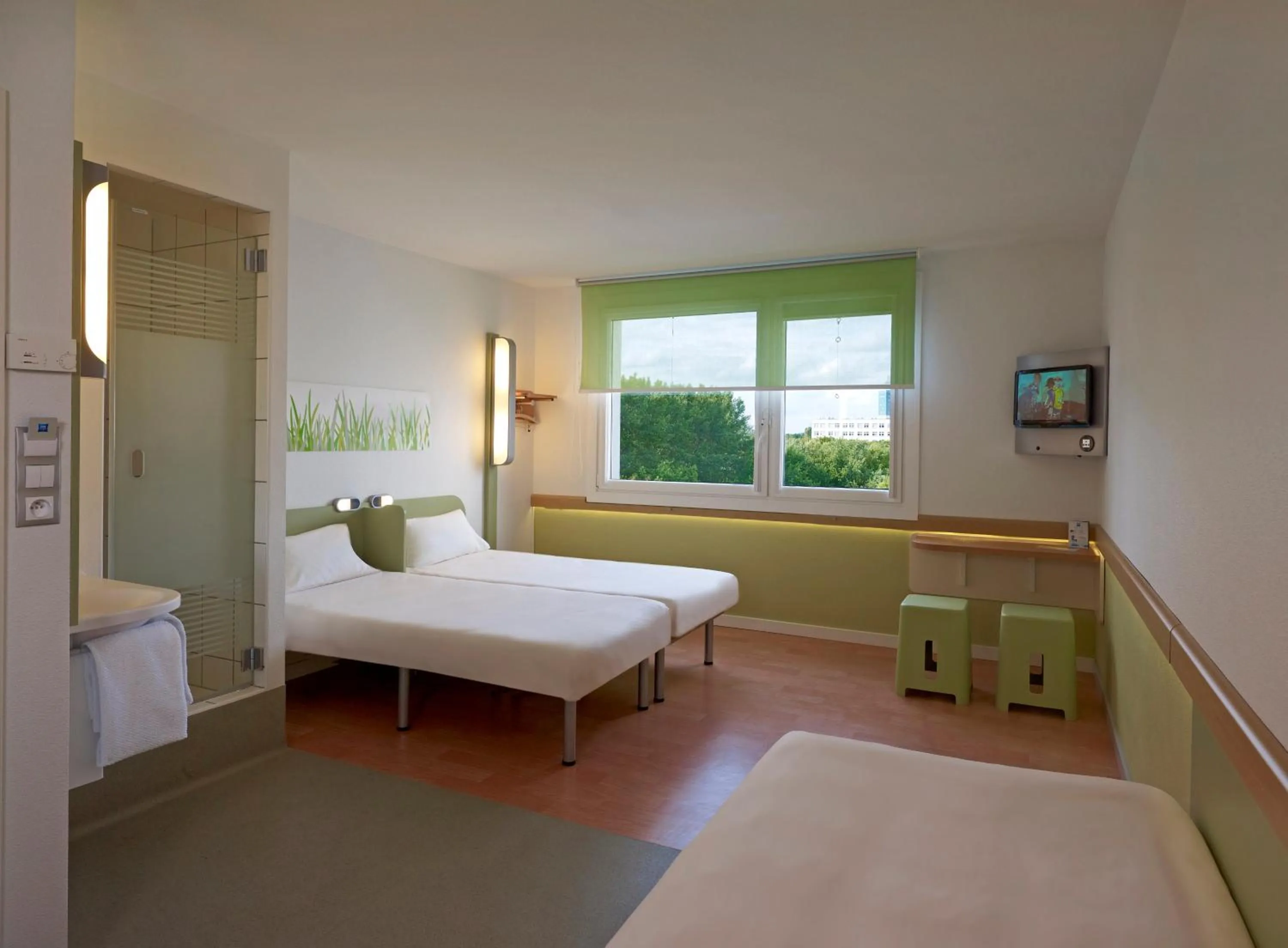 Bed in ibis budget Warszawa West Station