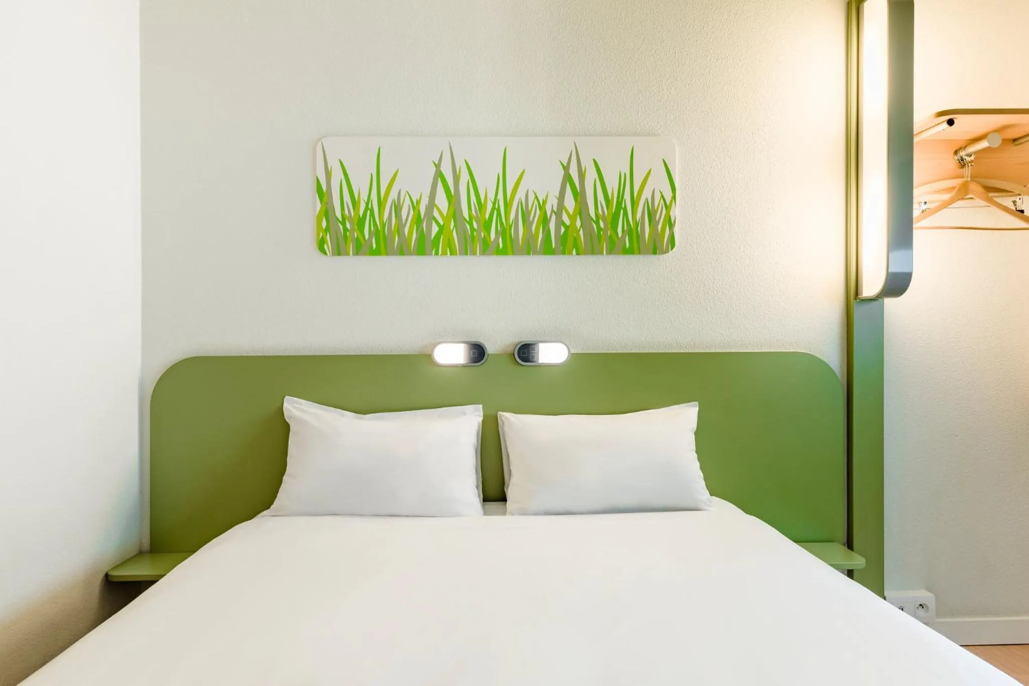 Bed in ibis budget Warszawa West Station