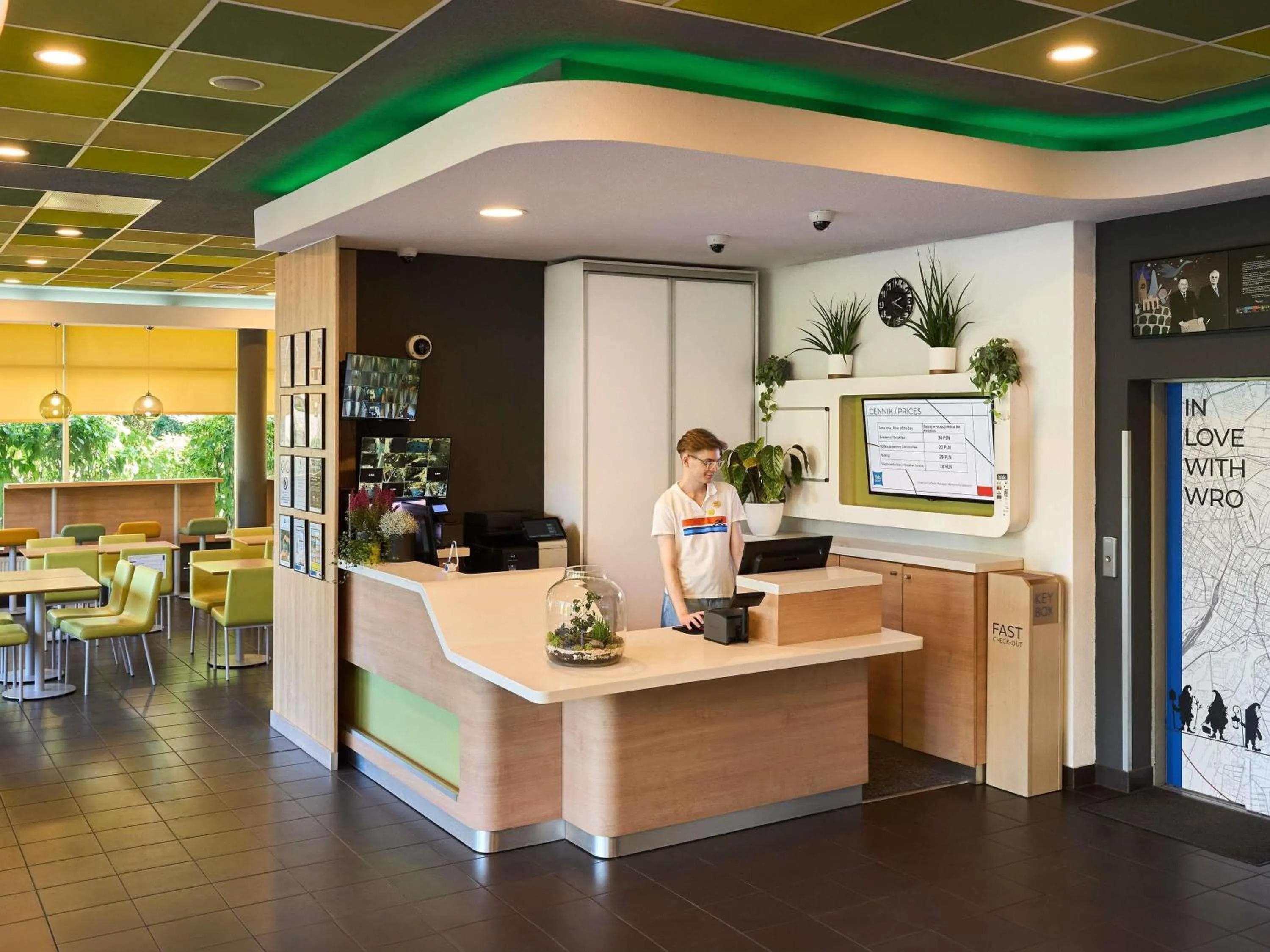 Property building in ibis budget Wrocław Południe