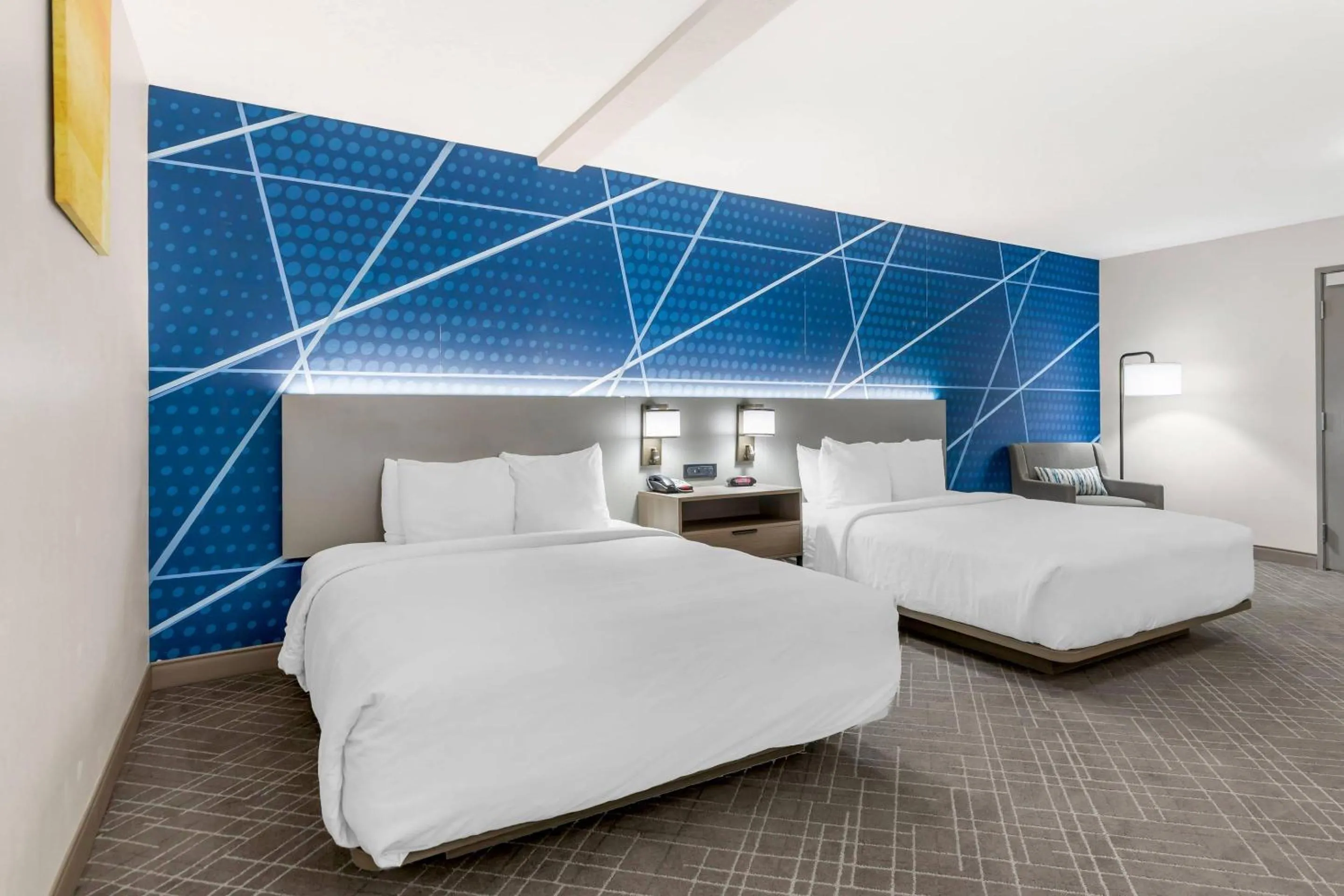 Bedroom, Bed in Comfort Inn Ballard-Roosevelt