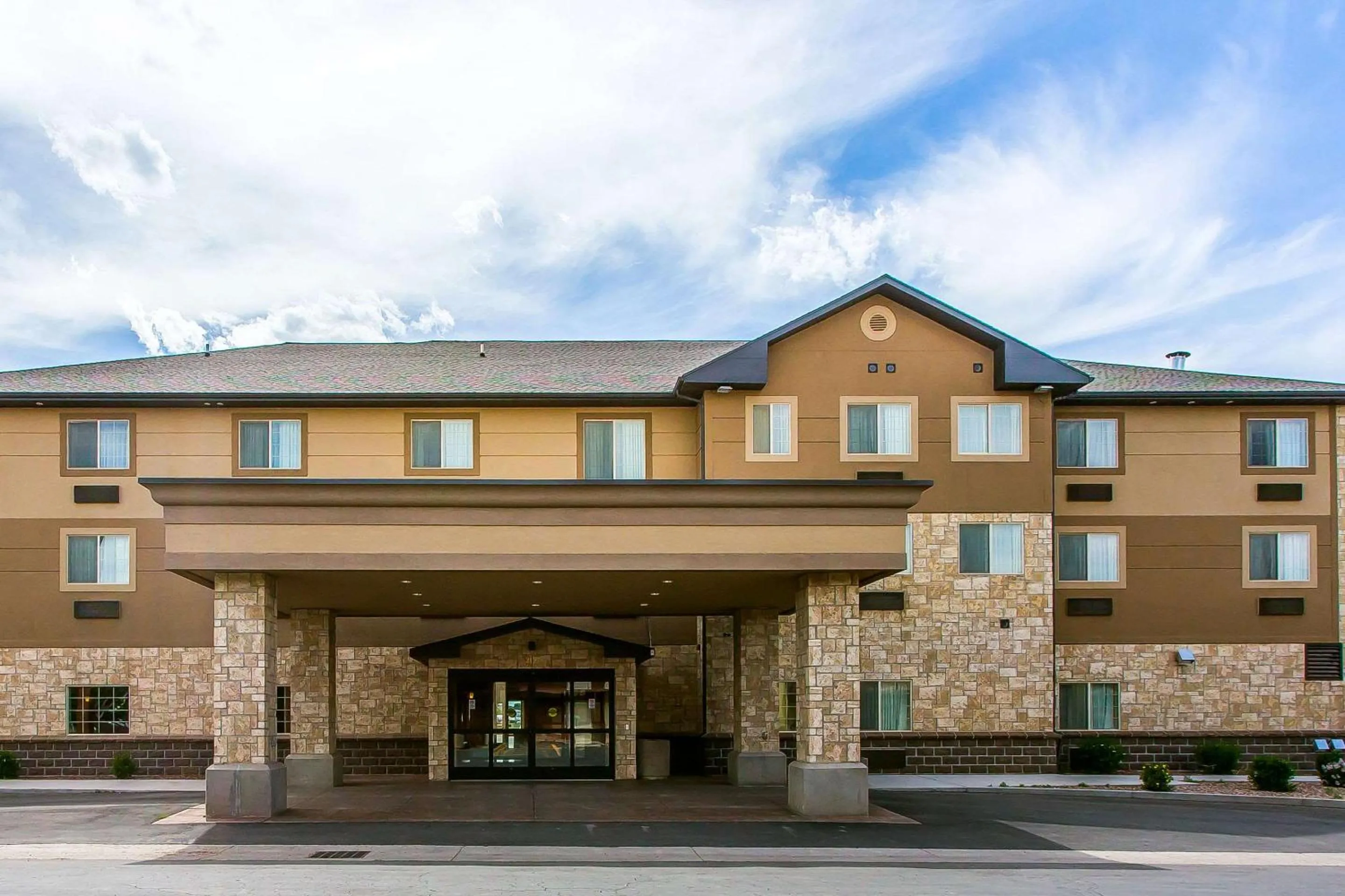 Property building in Comfort Inn Ballard-Roosevelt