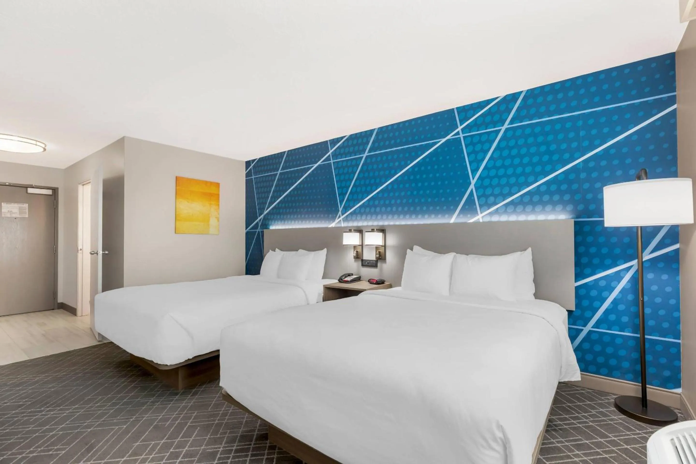 Bedroom, Bed in Comfort Inn Ballard-Roosevelt