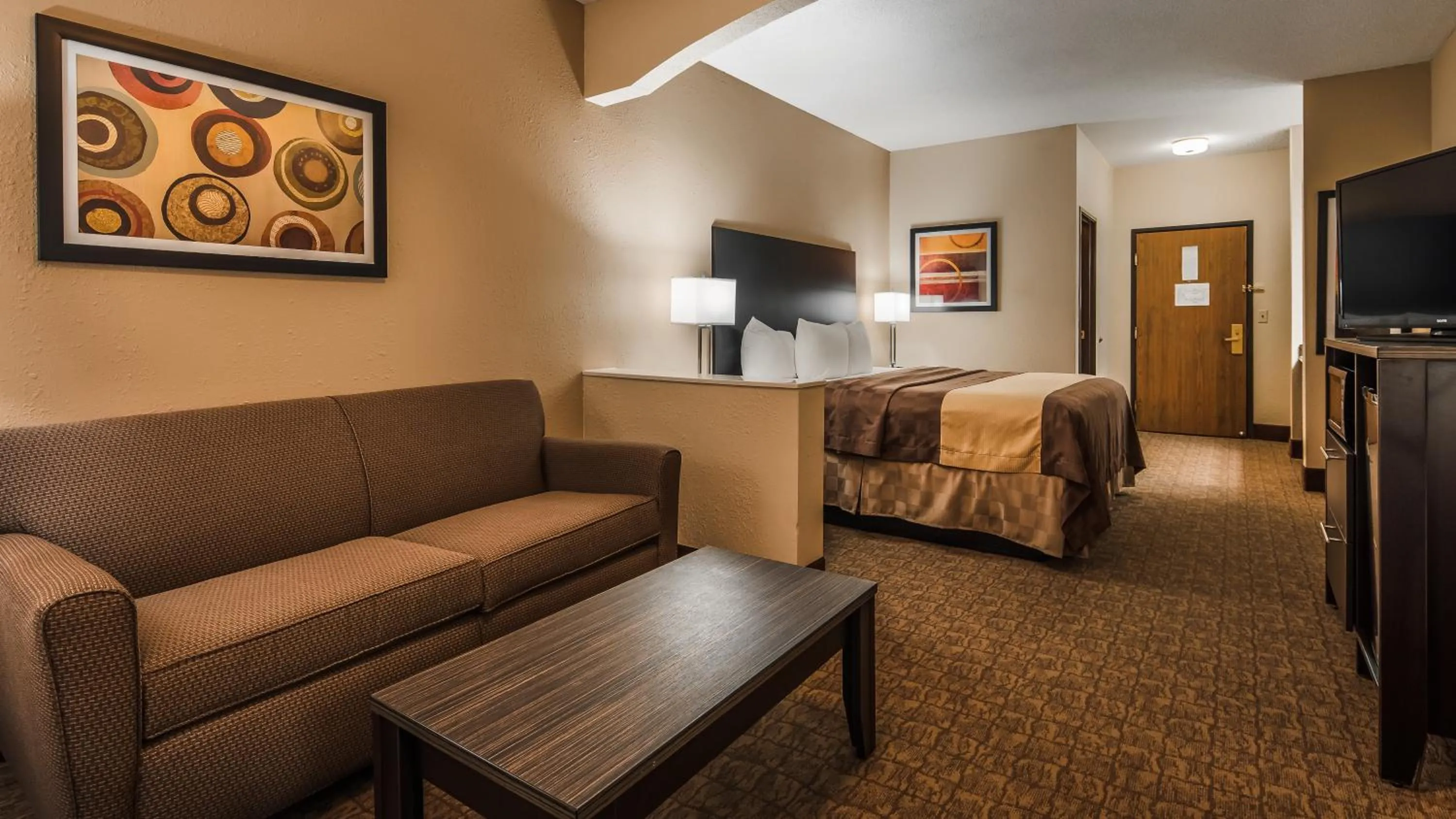 Seating area in Best Western Teal Lake Inn
