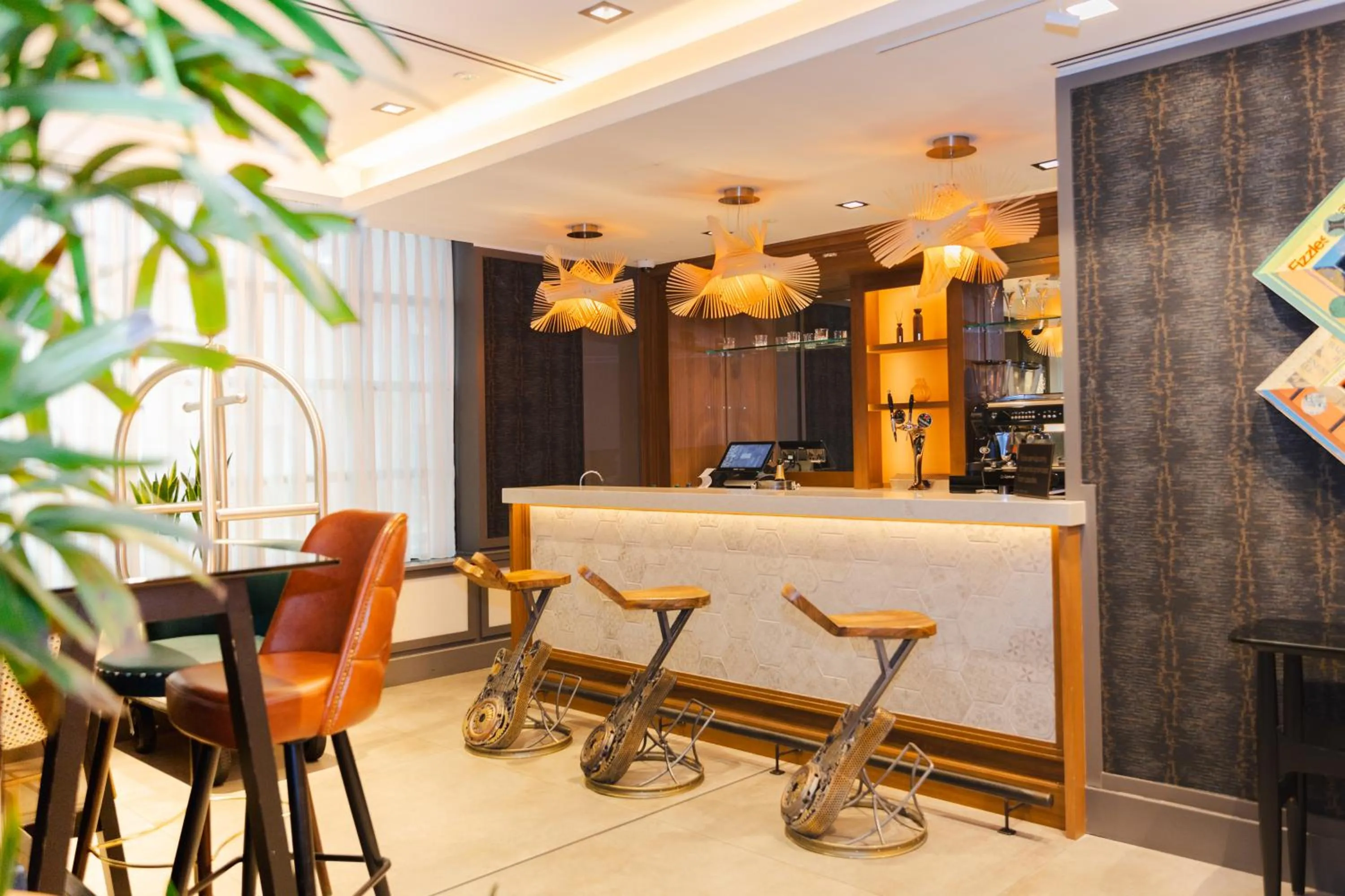 Lounge or bar in NYX Hotel Dublin Christchurch