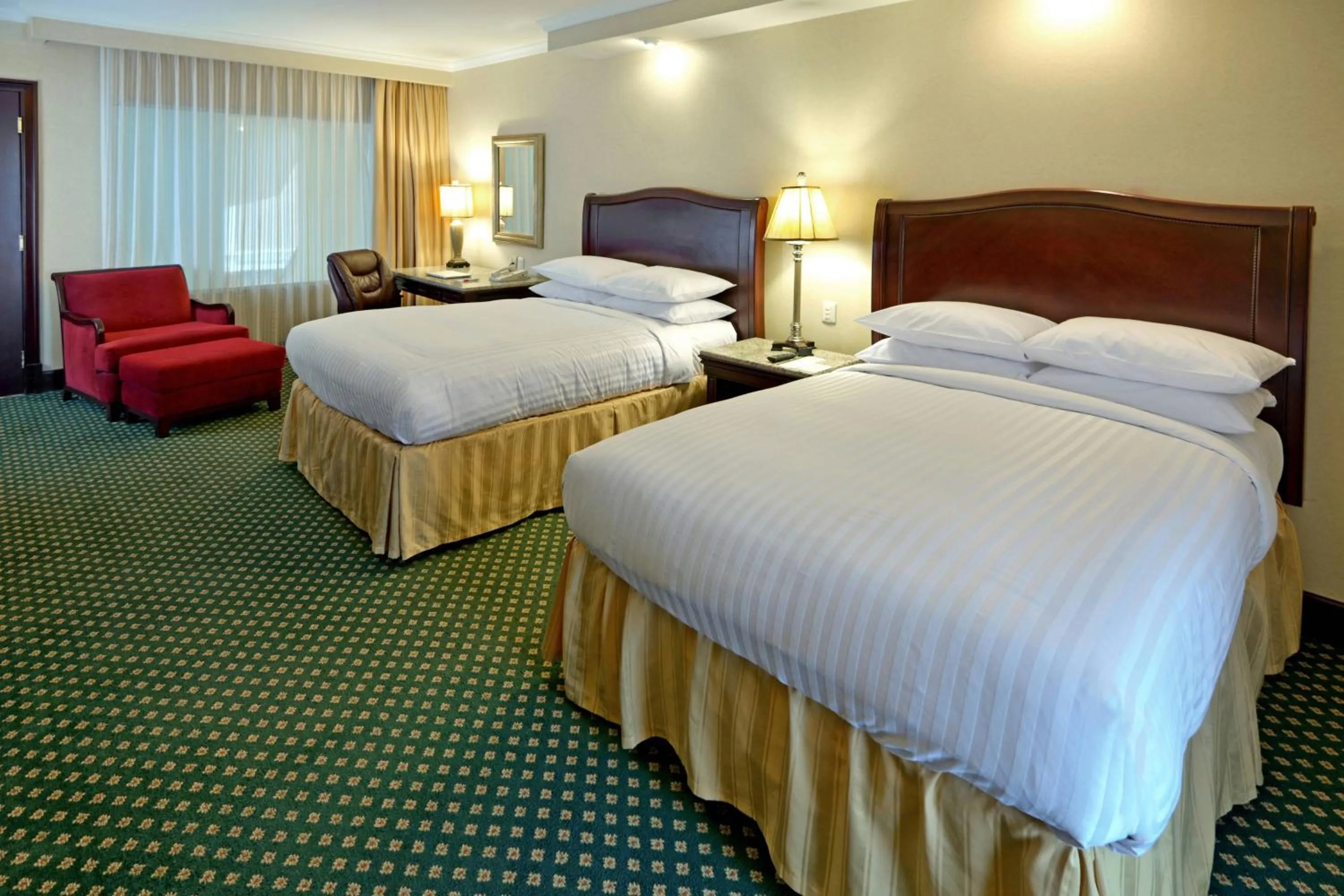 Photo of the whole room, Bed in Marriott Torreon Hotel