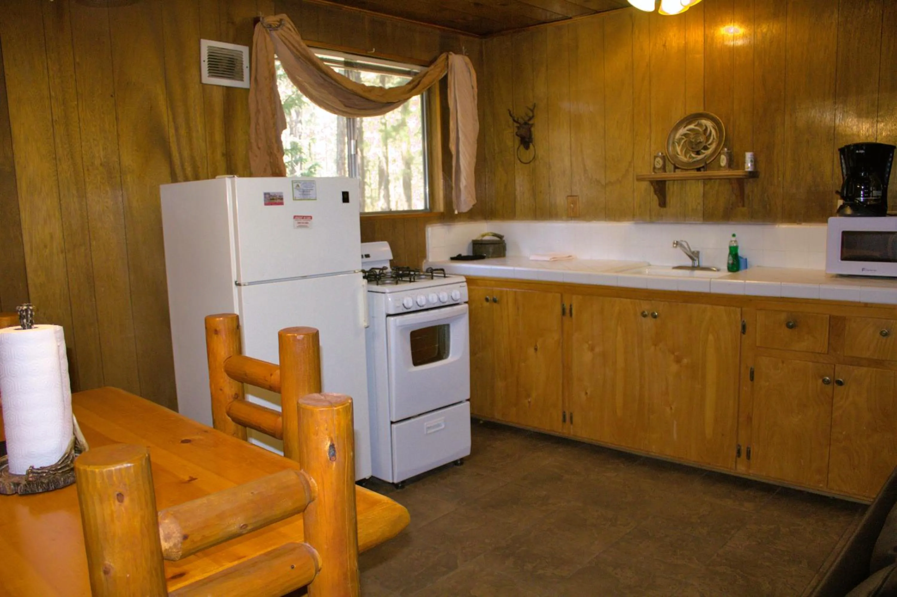 kitchen in Goldmine Lodge
