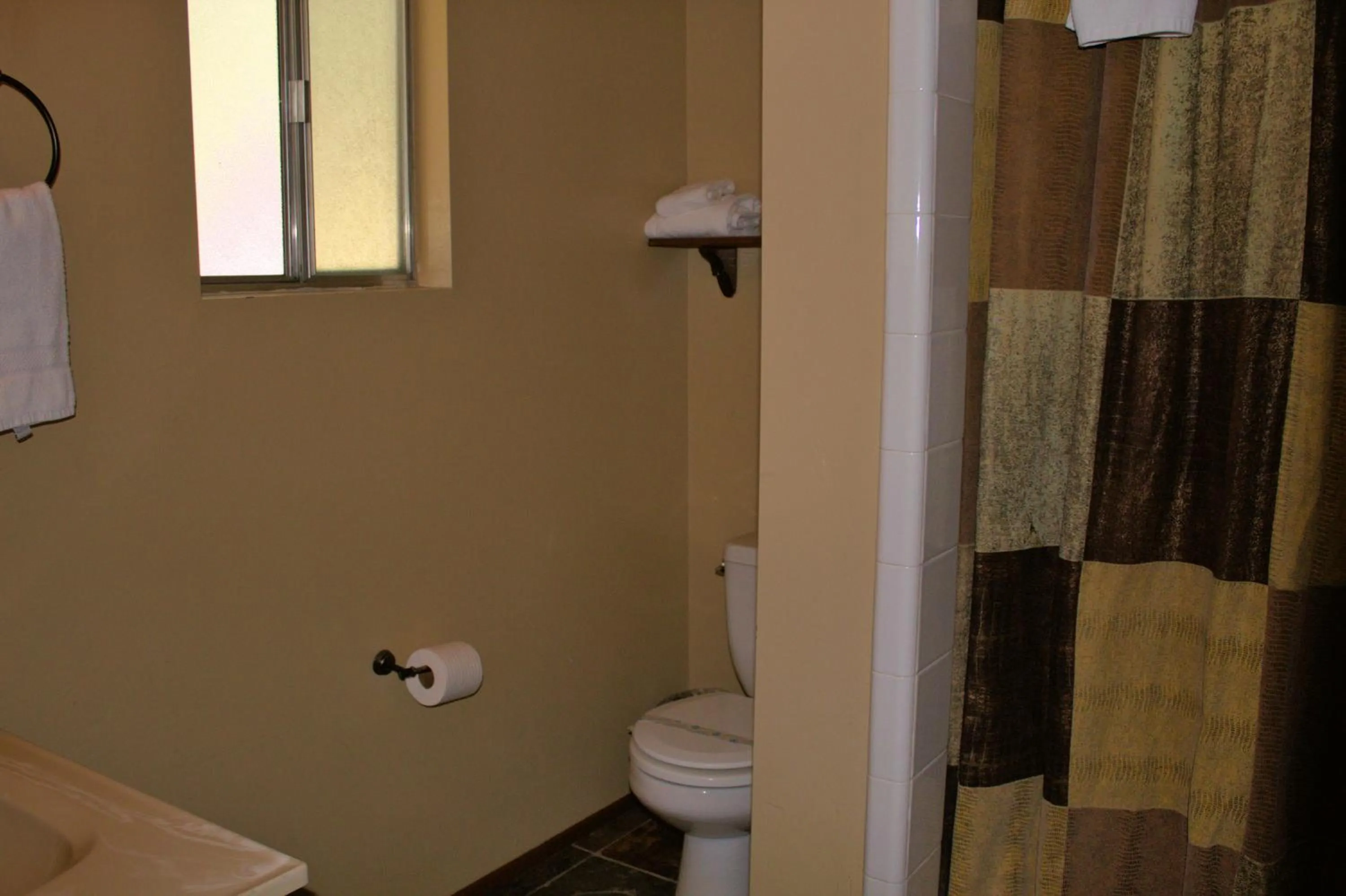 Bathroom in Goldmine Lodge