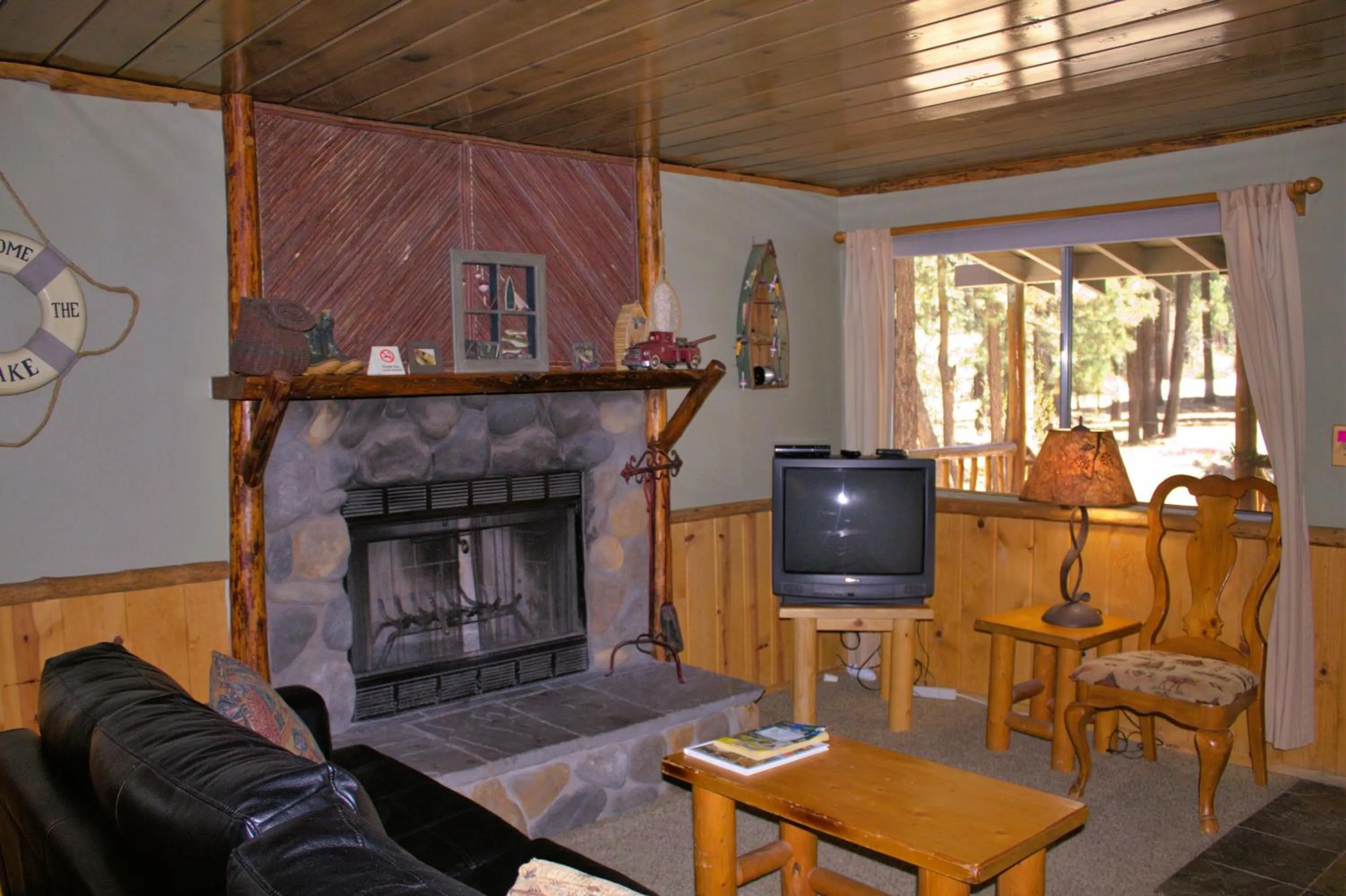 Living room in Goldmine Lodge