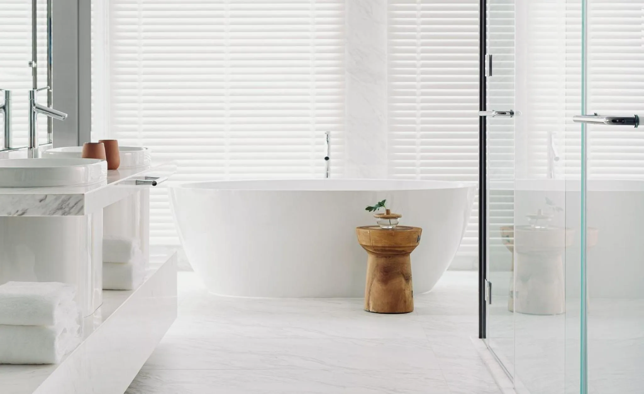 Bathroom in Kimpton Maa-Lai Bangkok by IHG