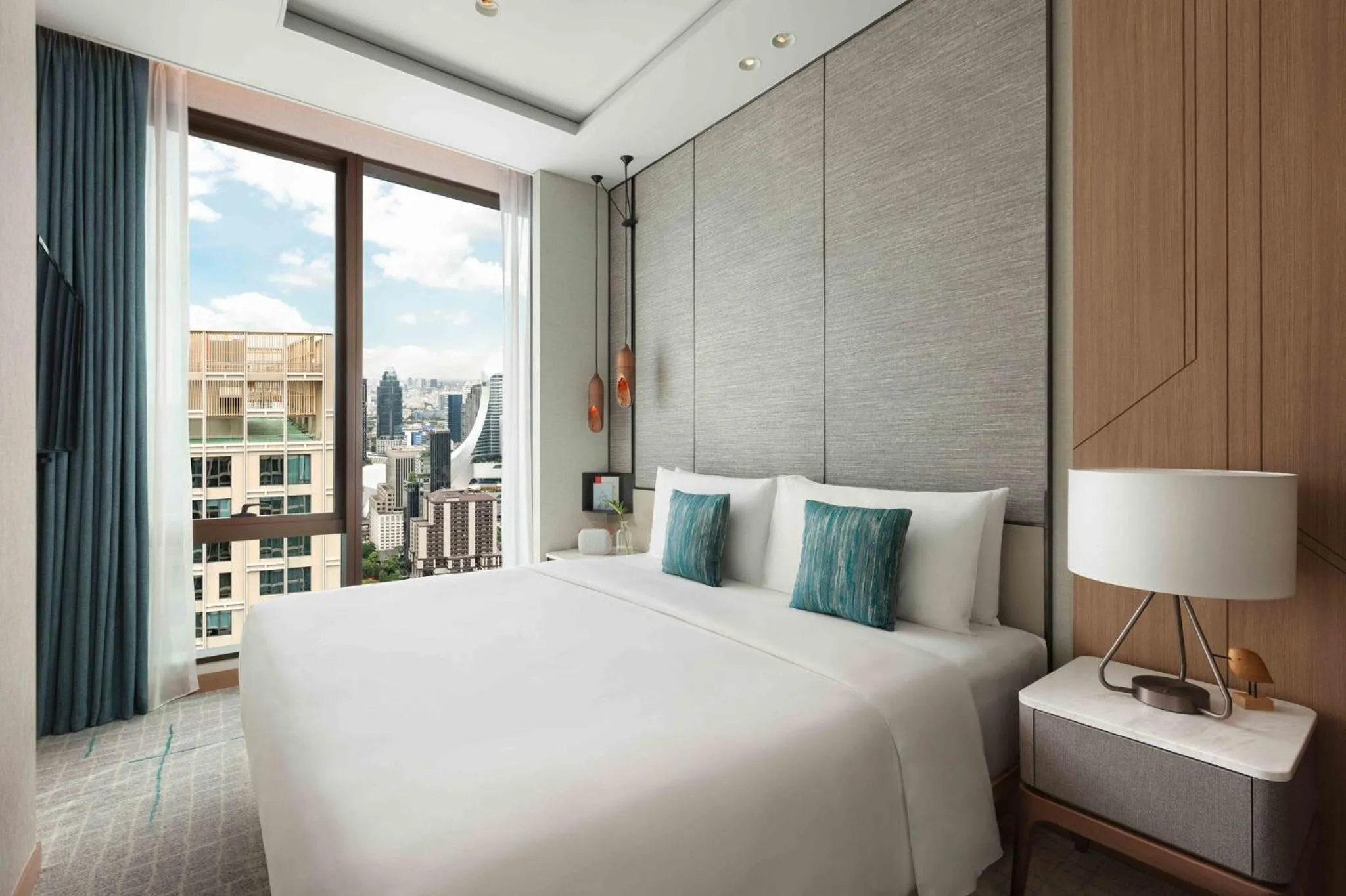 Photo of the whole room, Bed in Kimpton Maa-Lai Bangkok by IHG