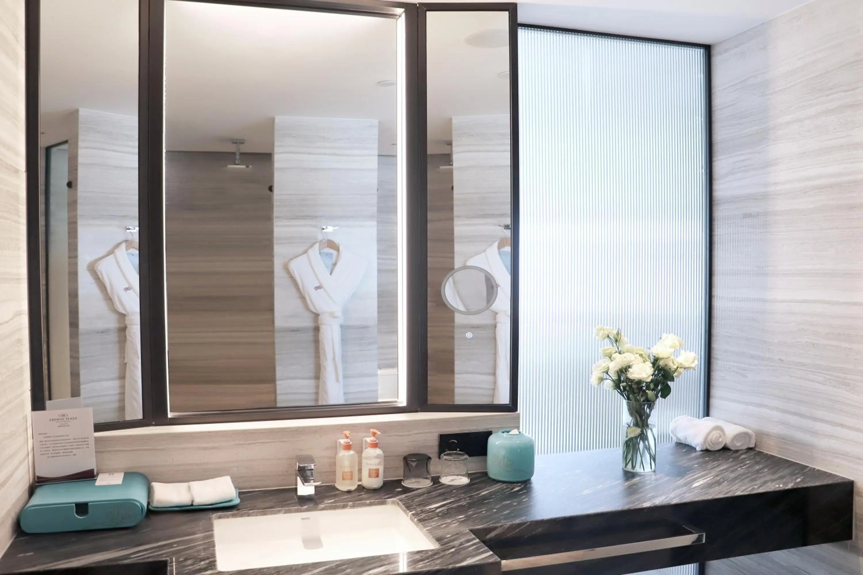 Shower in Crowne Plaza Wuzhen by IHG