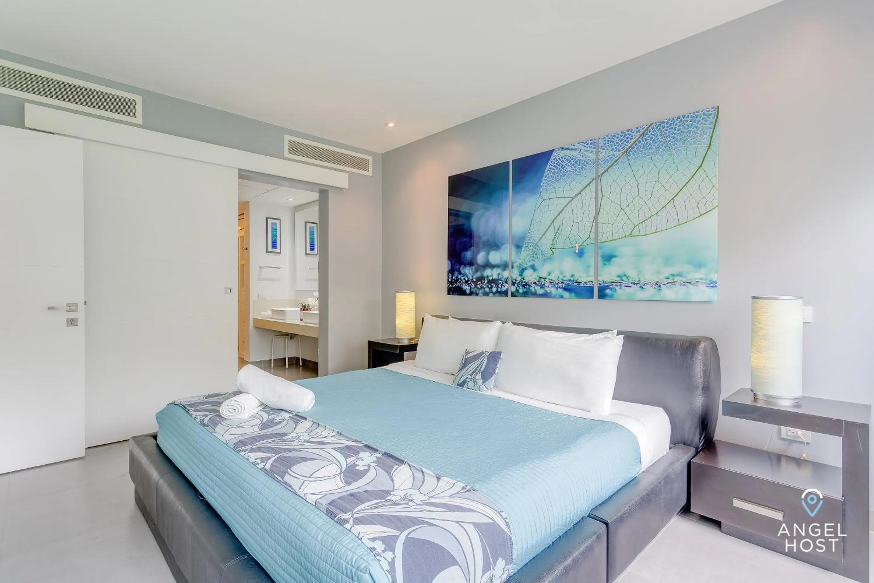 Bedroom, Bed in Golfers' Paradise at Nick Price Residences!