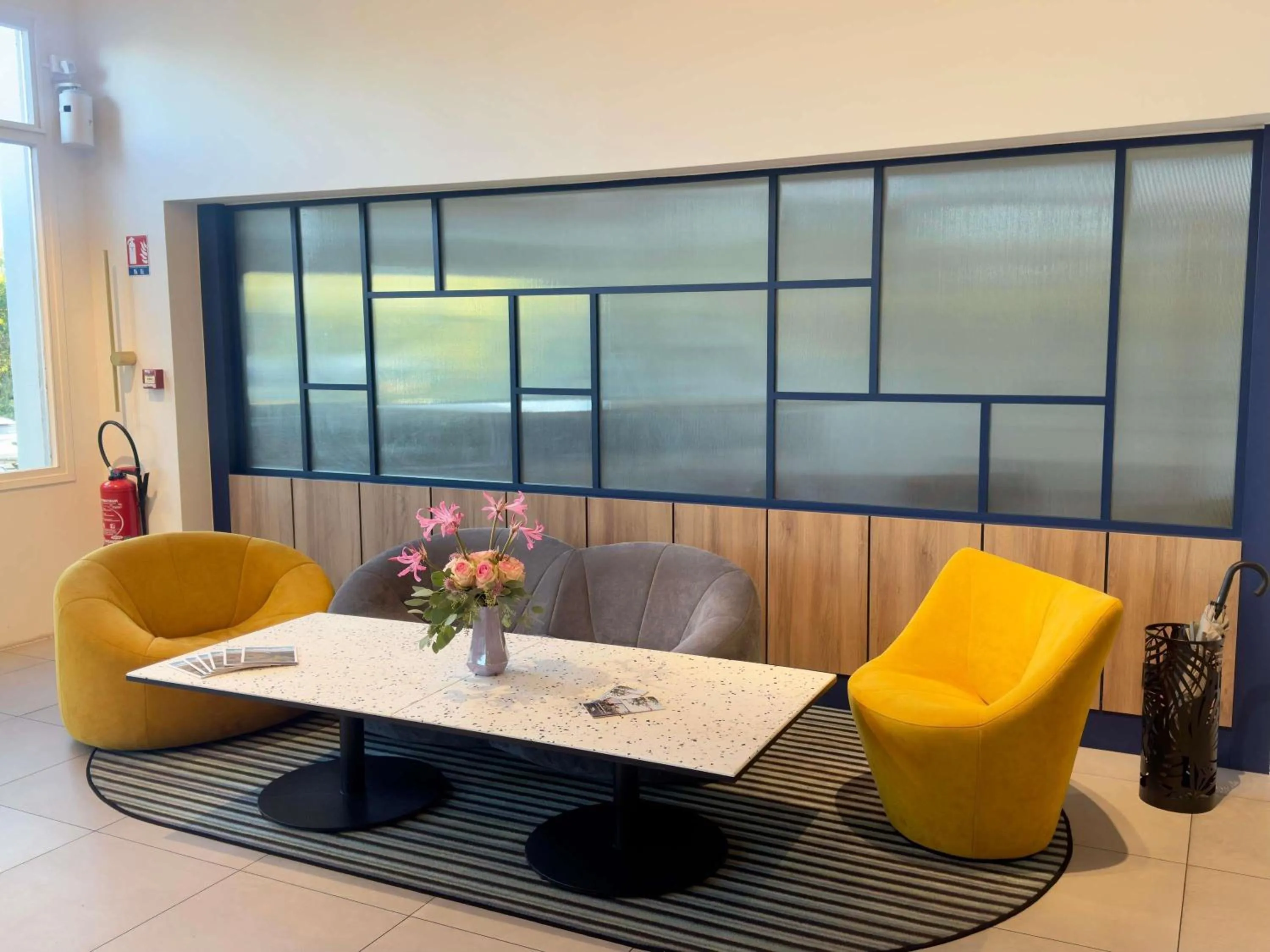 Property building in Mercure Rouen Val de Reuil