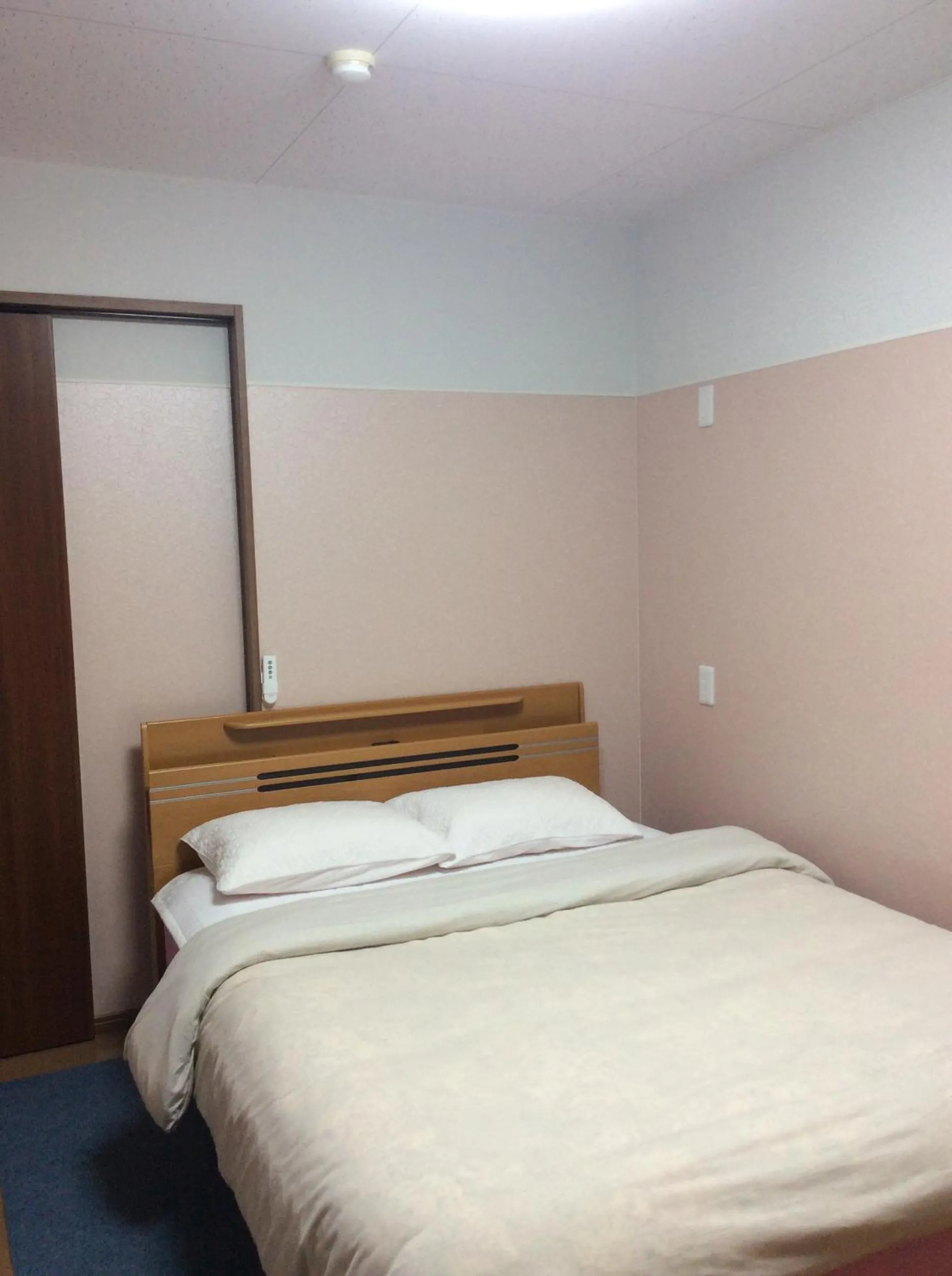 Bed in Kamikatsura House