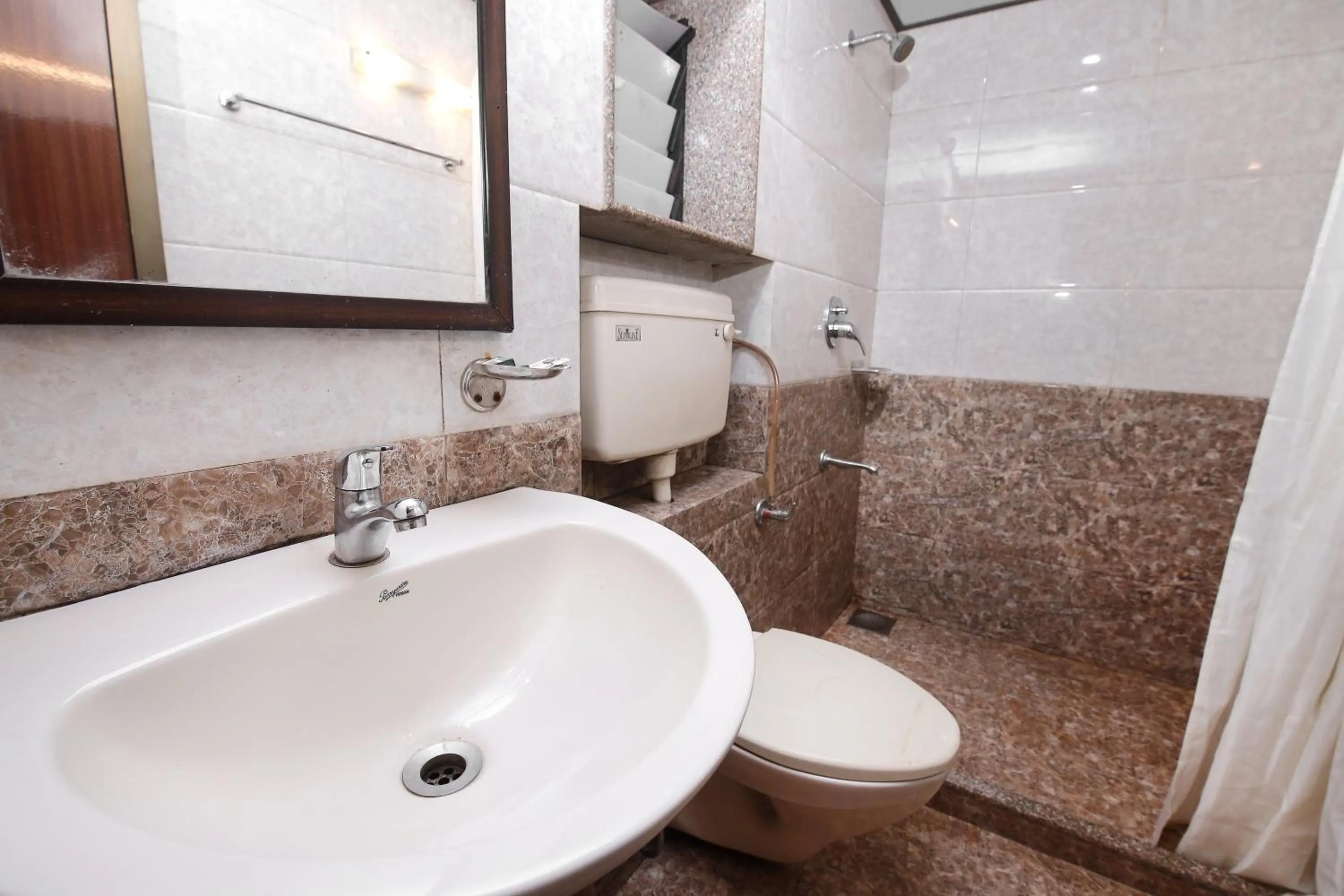 Bathroom in Westend Hotel