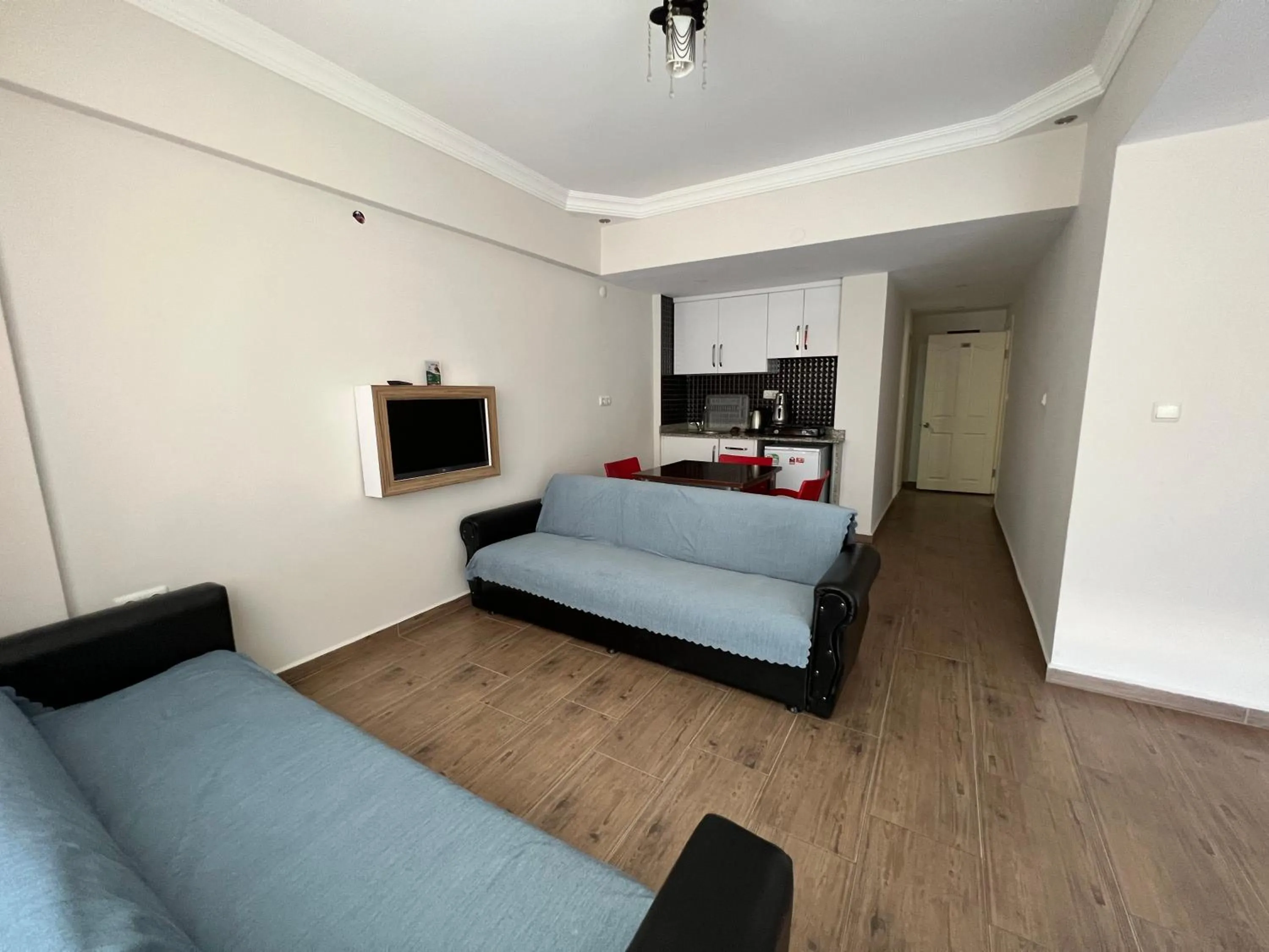 Living room, Bed in Alanya Queen Apart Otel