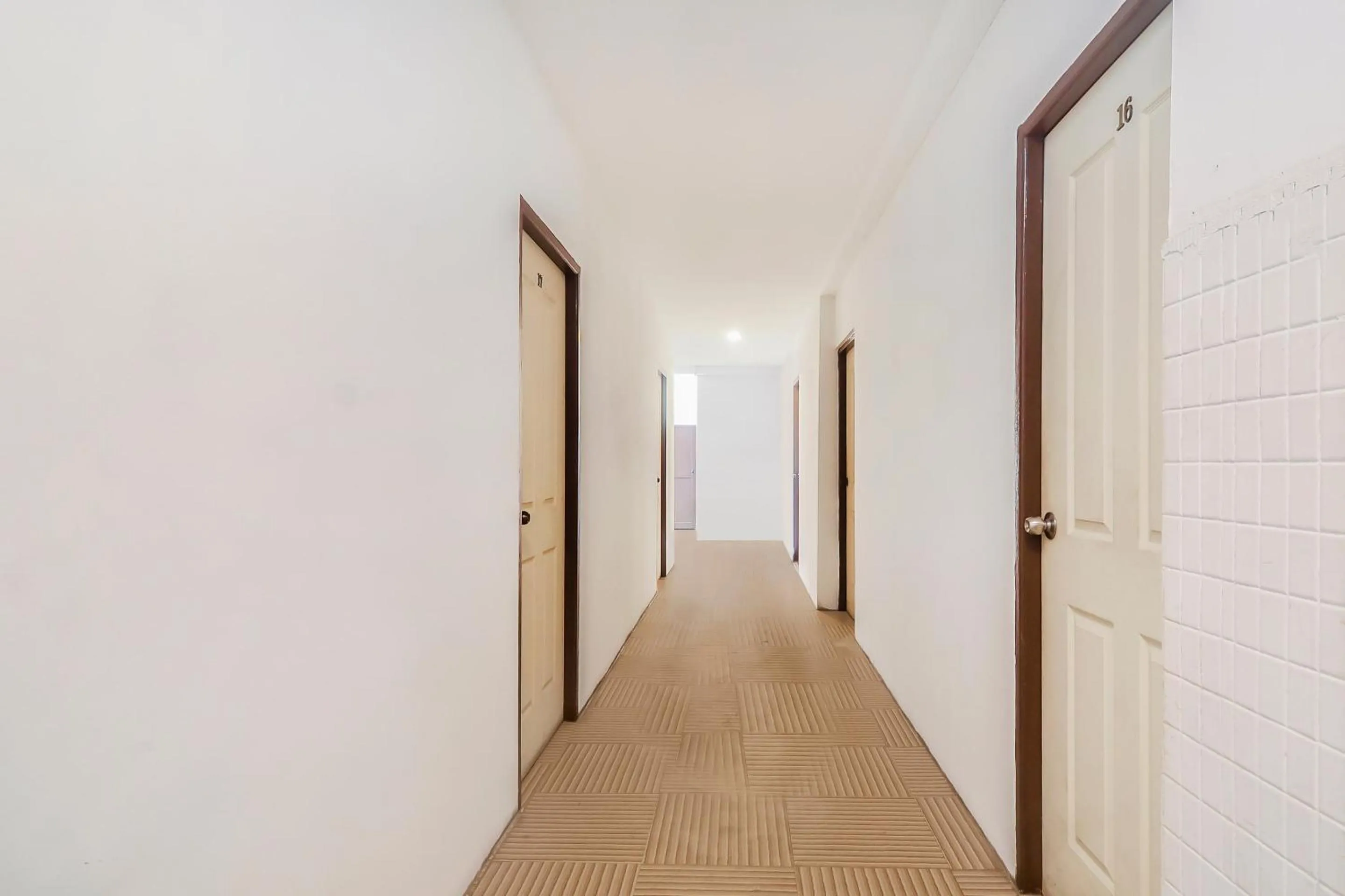 Lobby or reception in OYO 44017 L & C Premium Stay