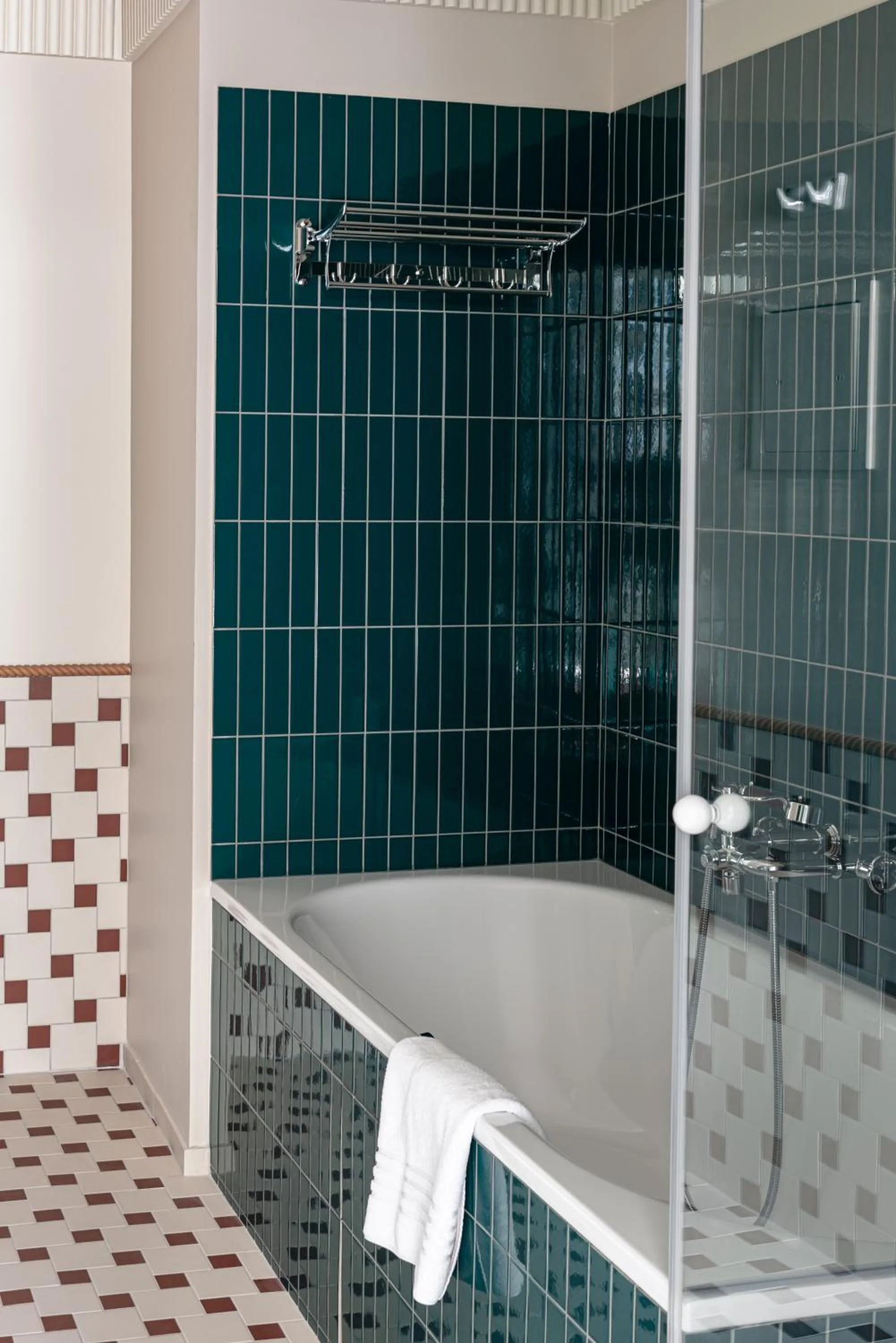 Bathroom in Regina Experimental Biarritz