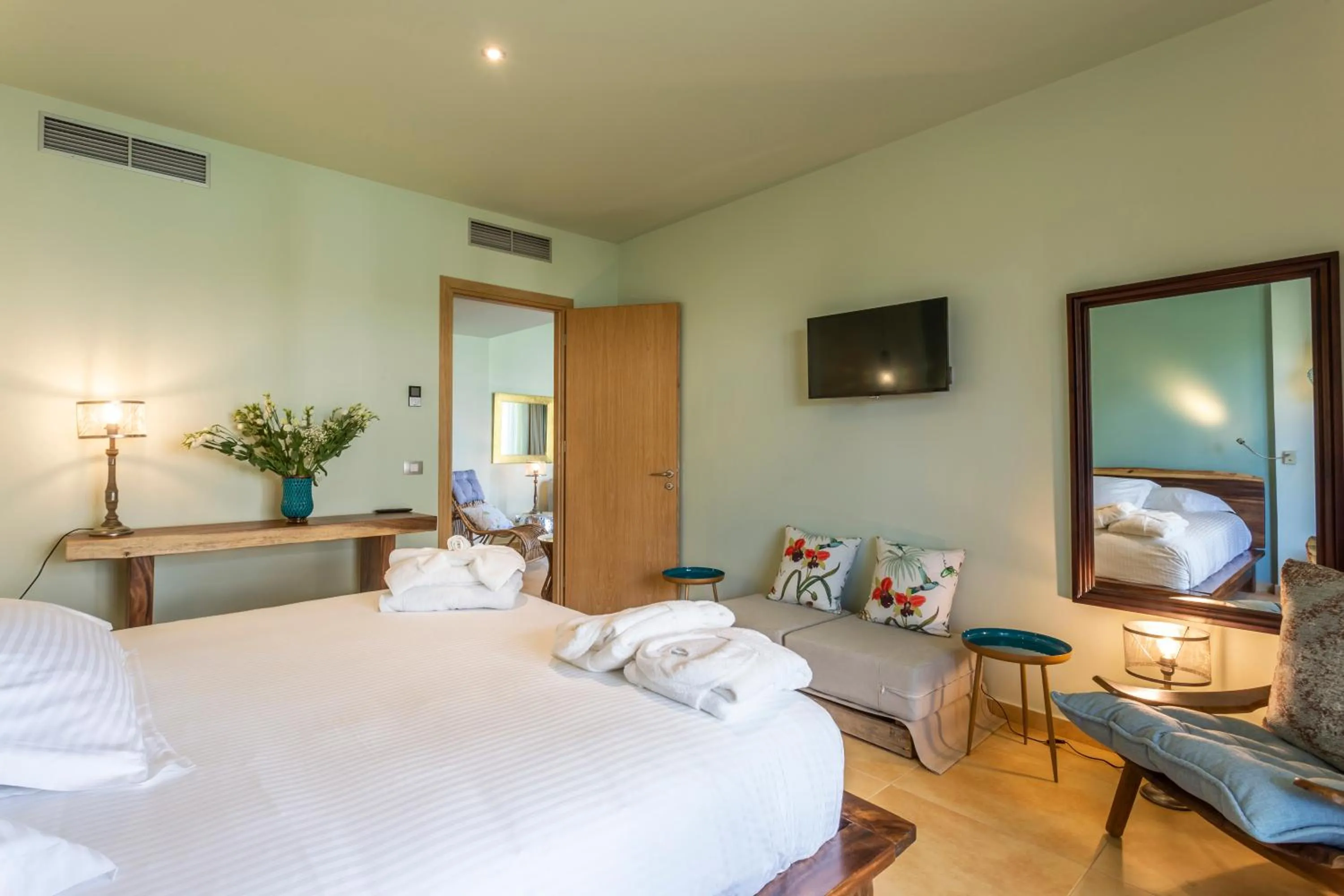 Elysian Luxury Hotel and Spa