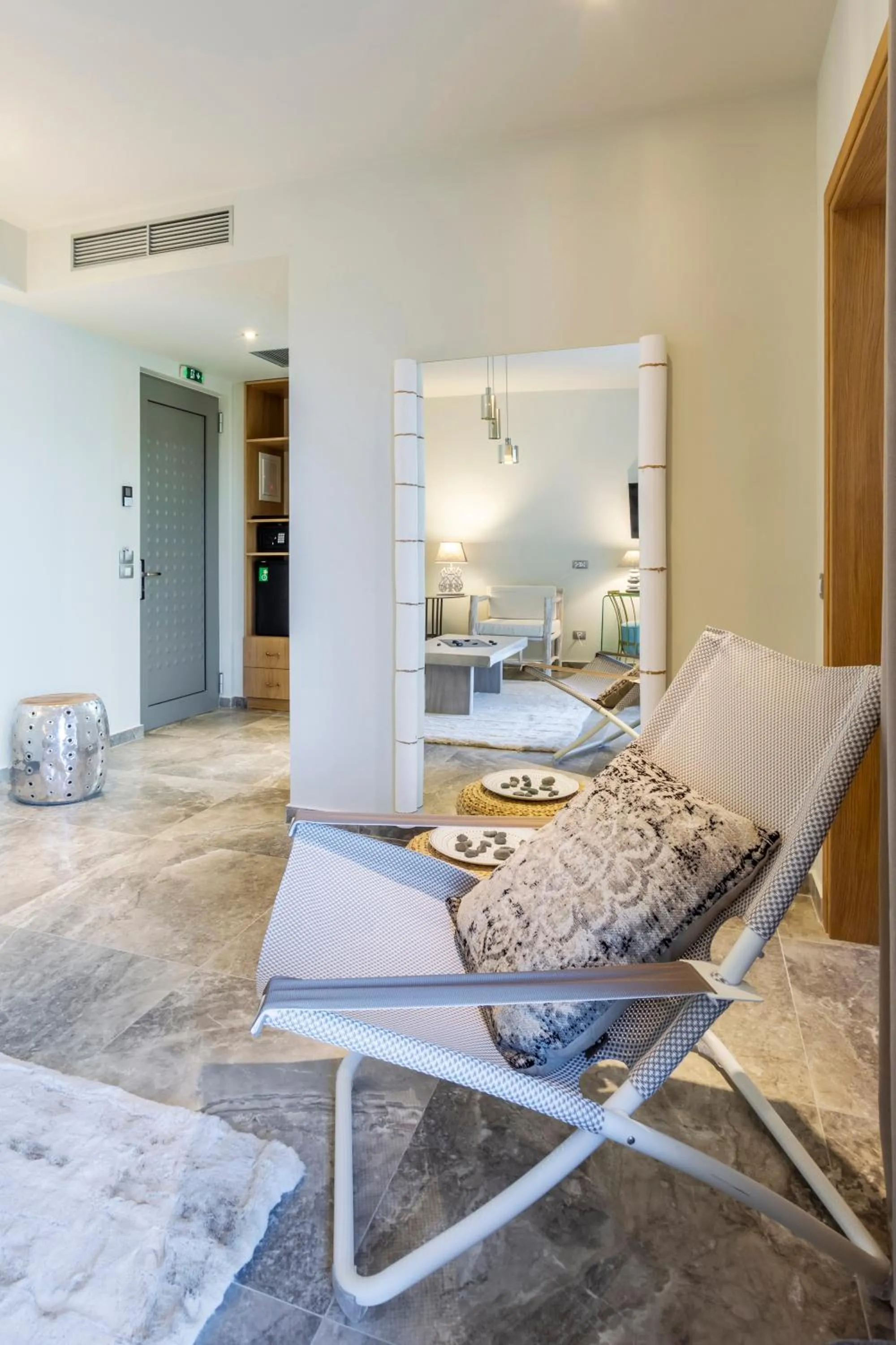 Living room in Elysian Luxury Hotel and Spa