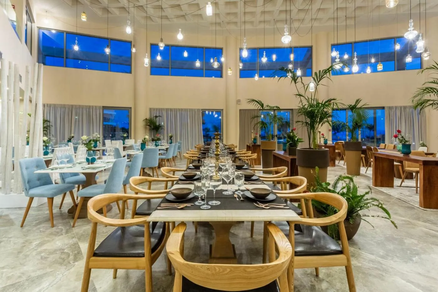 Restaurant/places to eat in Elysian Luxury Hotel and Spa