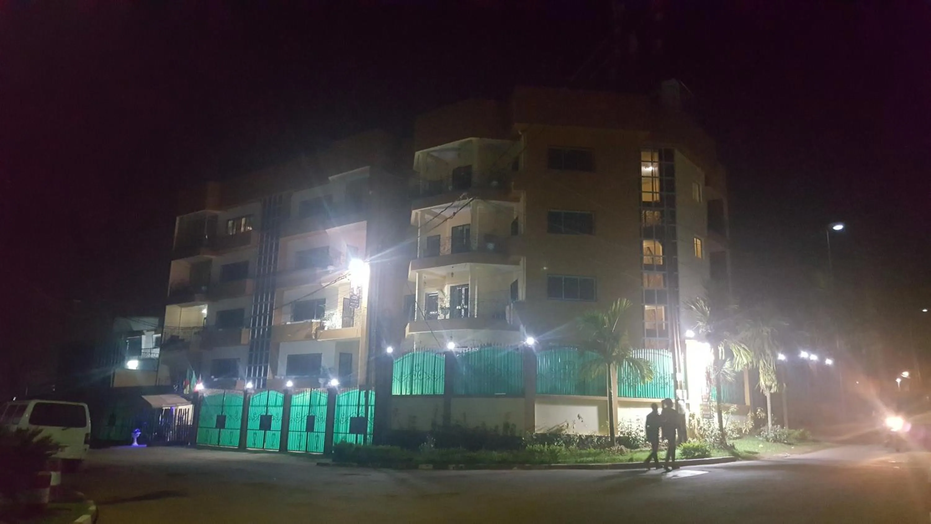 Property building in Résidences hôtelières Micheline et Emile BASTOS