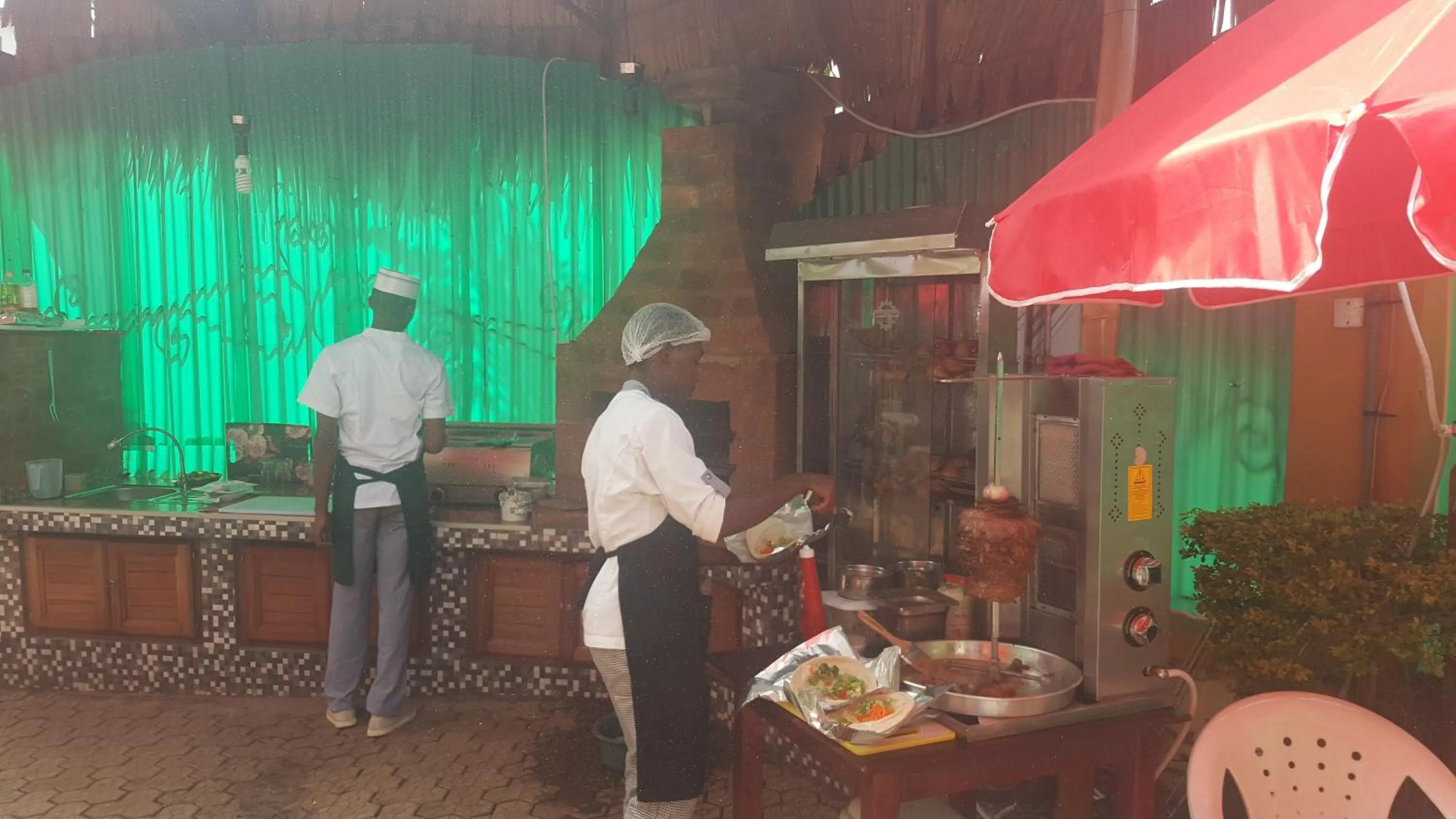 Garden in Résidences hôtelières Micheline et Emile BASTOS