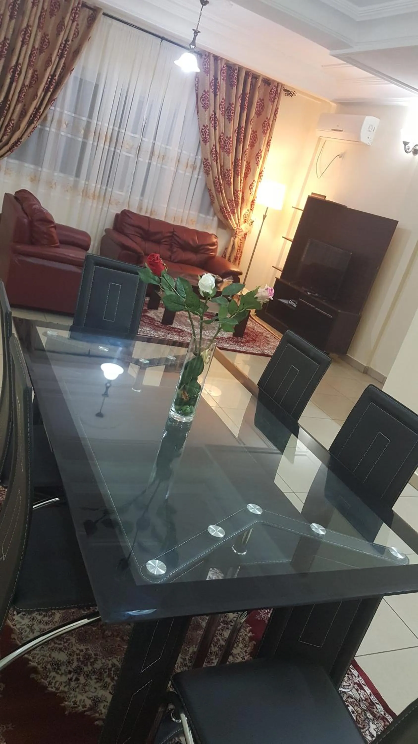 Living room in Résidences hôtelières Micheline et Emile BASTOS