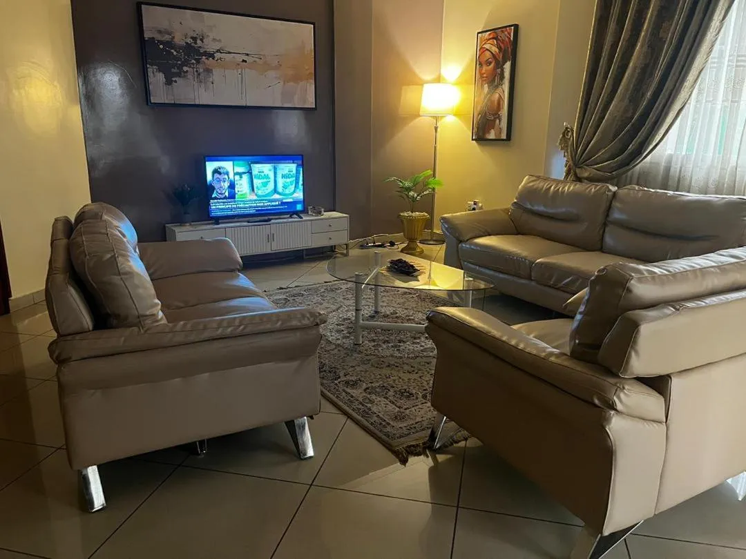 Living room in Résidences hôtelières Micheline et Emile BASTOS