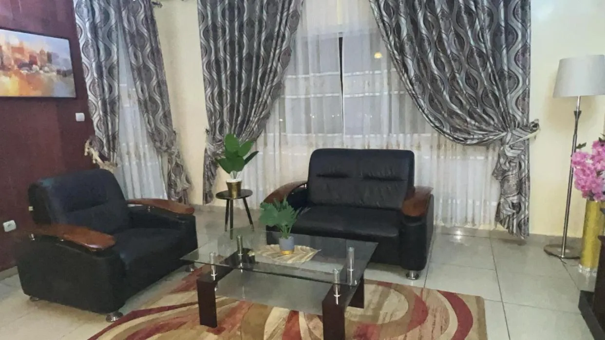 Living room in Résidences hôtelières Micheline et Emile BASTOS