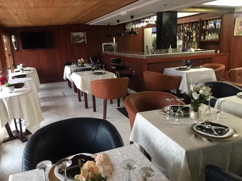 Restaurant/places to eat in Résidences hôtelières Micheline et Emile BASTOS
