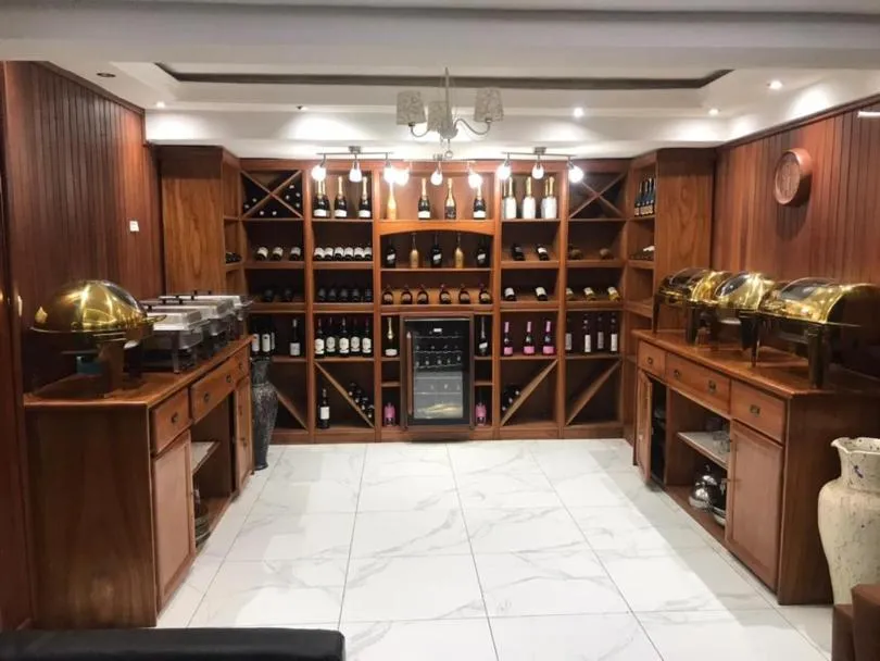 Restaurant/places to eat in Résidences hôtelières Micheline et Emile BASTOS