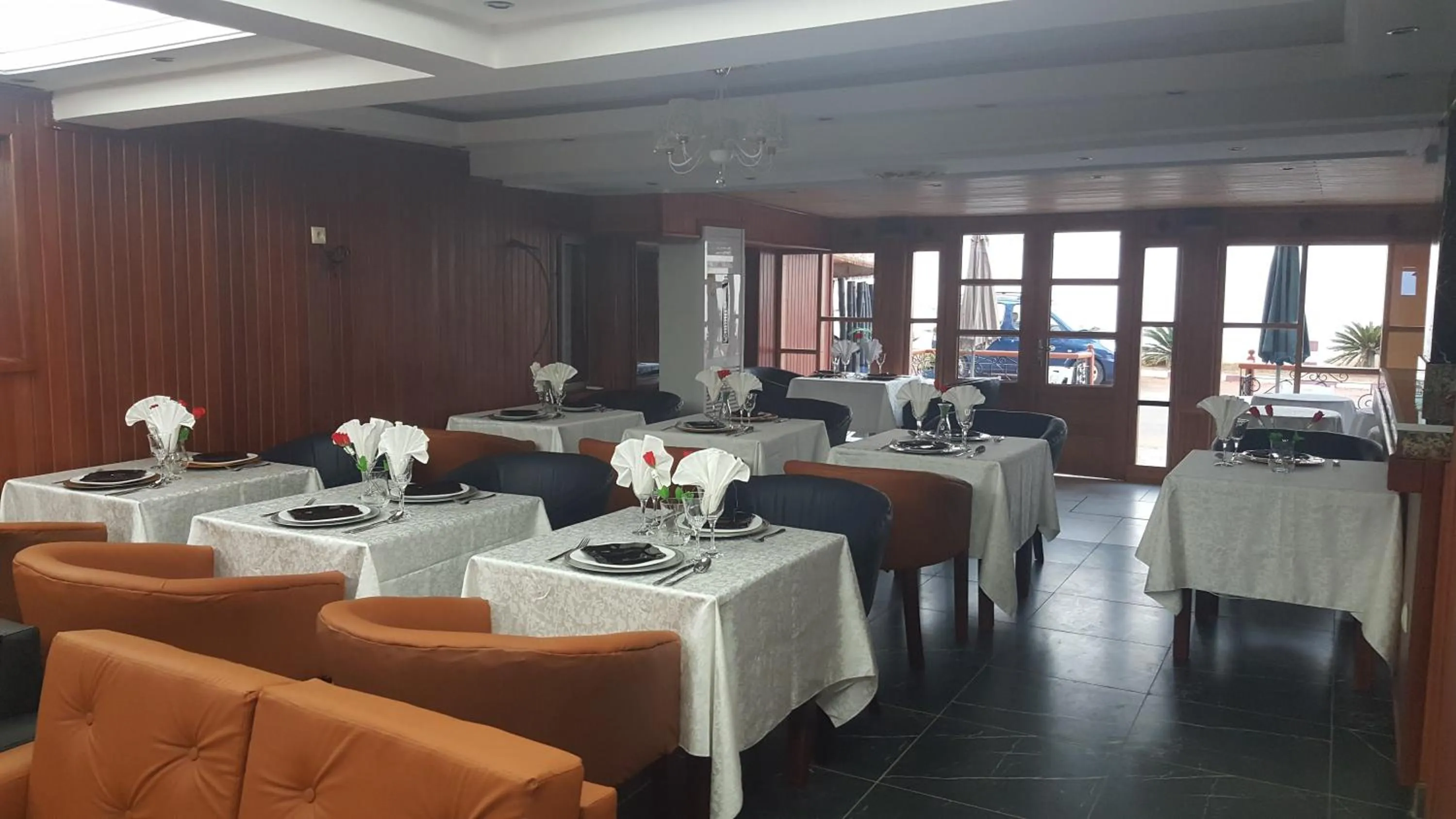 Restaurant/places to eat in Résidences hôtelières Micheline et Emile BASTOS