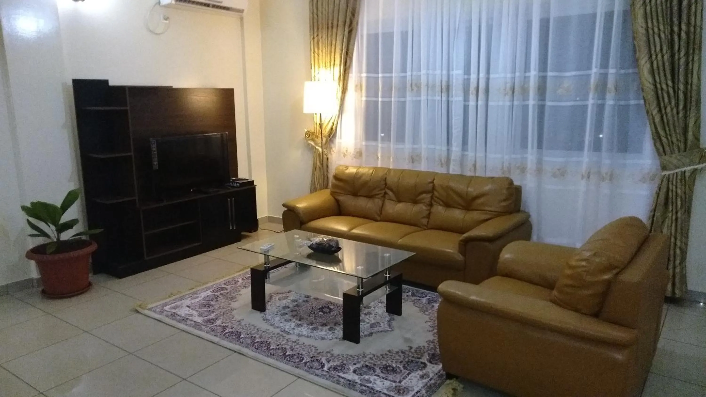 Living room in Résidences hôtelières Micheline et Emile BASTOS