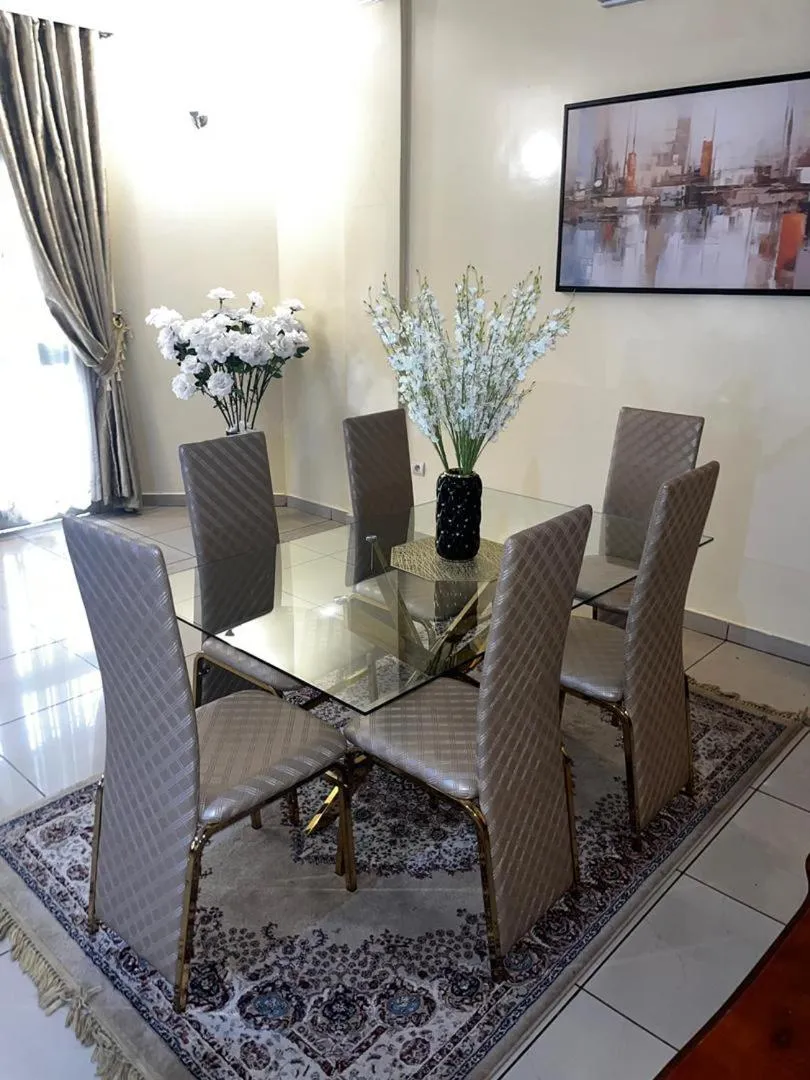 Living room in Résidences hôtelières Micheline et Emile BASTOS