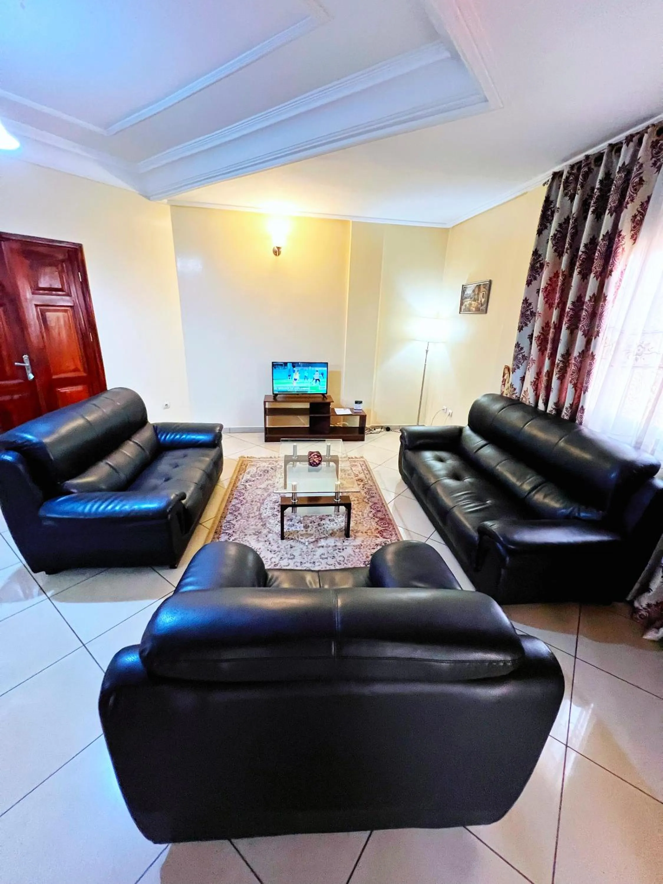 Living room in Résidences hôtelières Micheline et Emile BASTOS