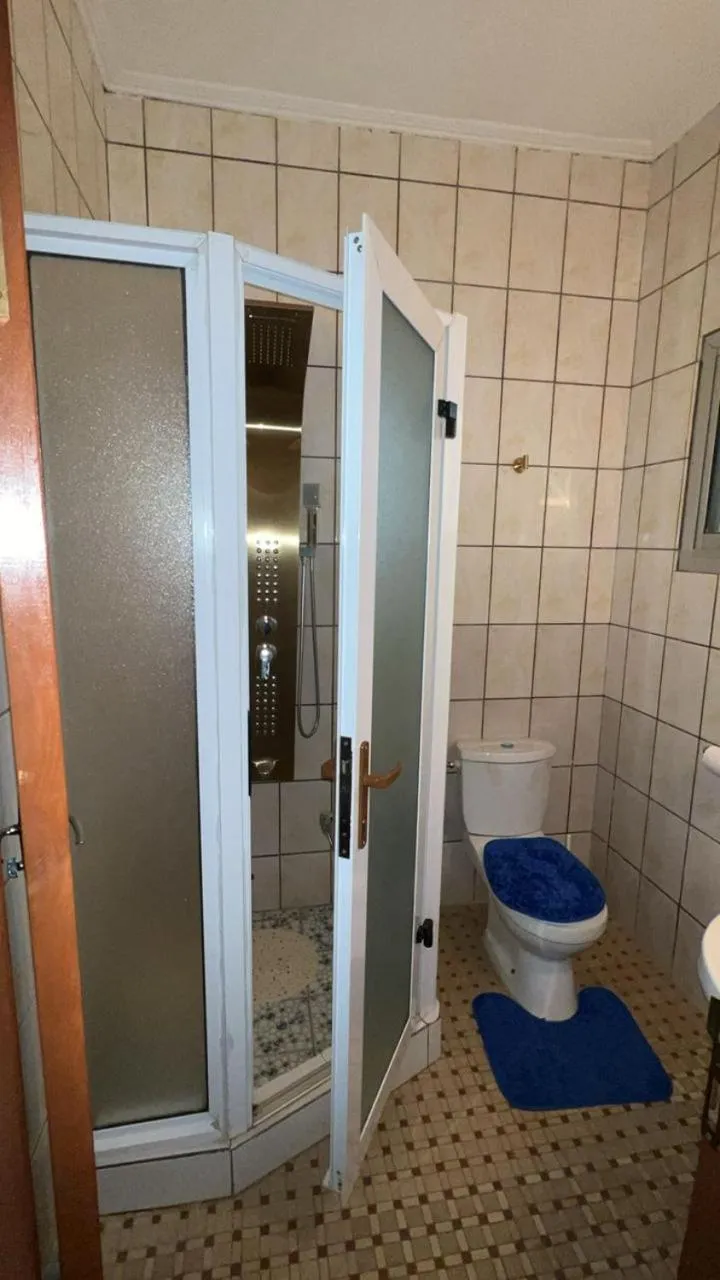 Bathroom in Résidences hôtelières Micheline et Emile BASTOS