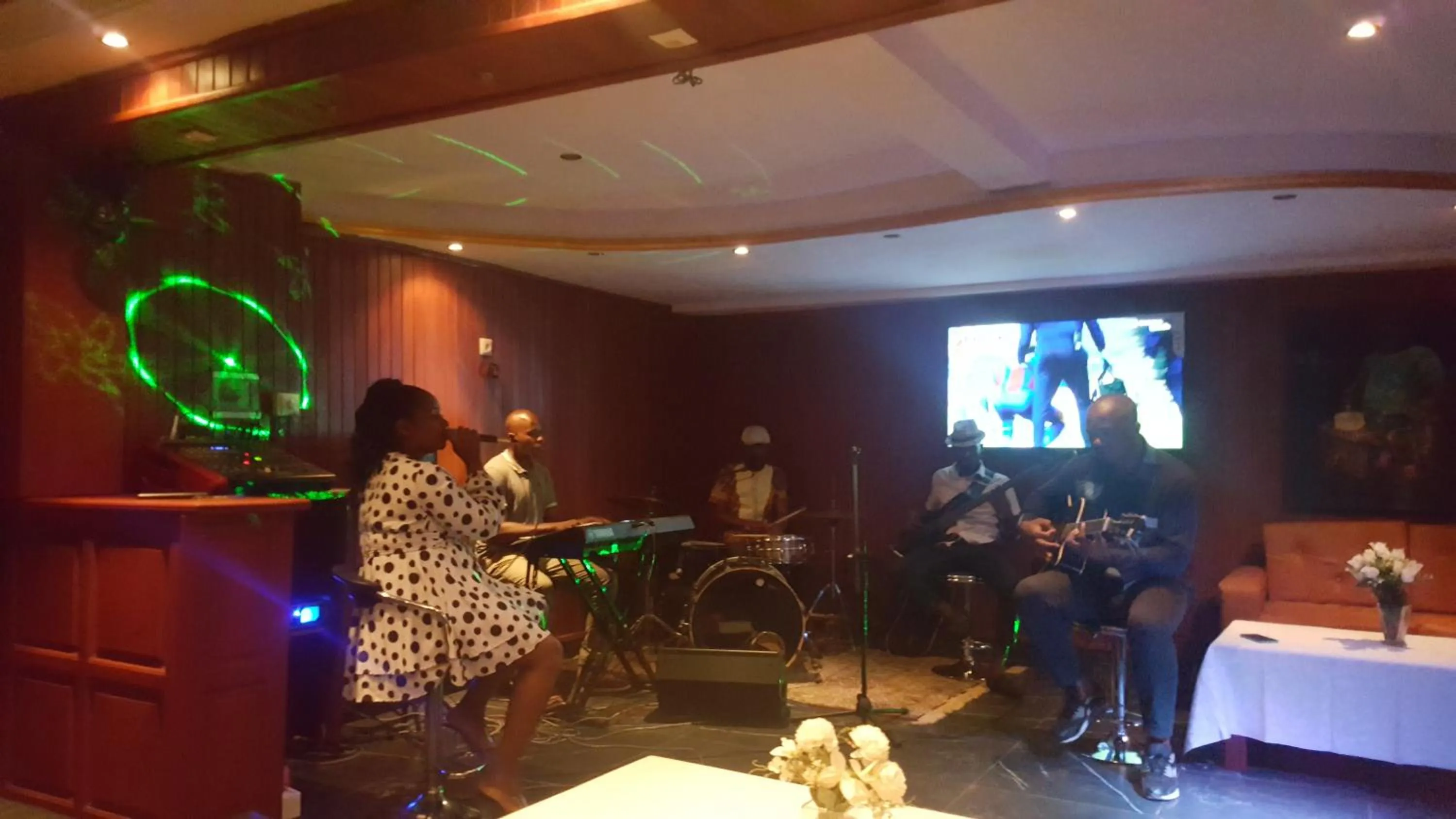 Lounge or bar in Résidences hôtelières Micheline et Emile BASTOS