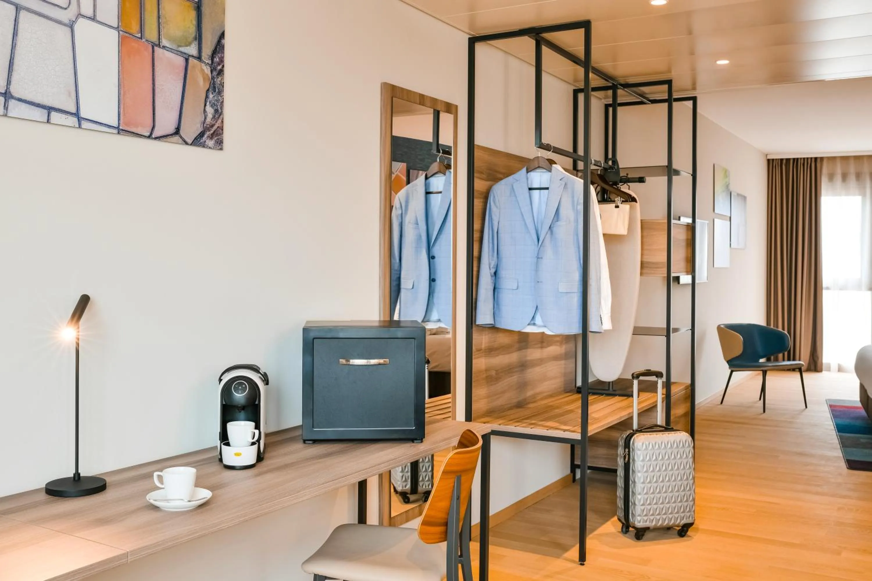 wardrobe in Mercure Geneva Airport