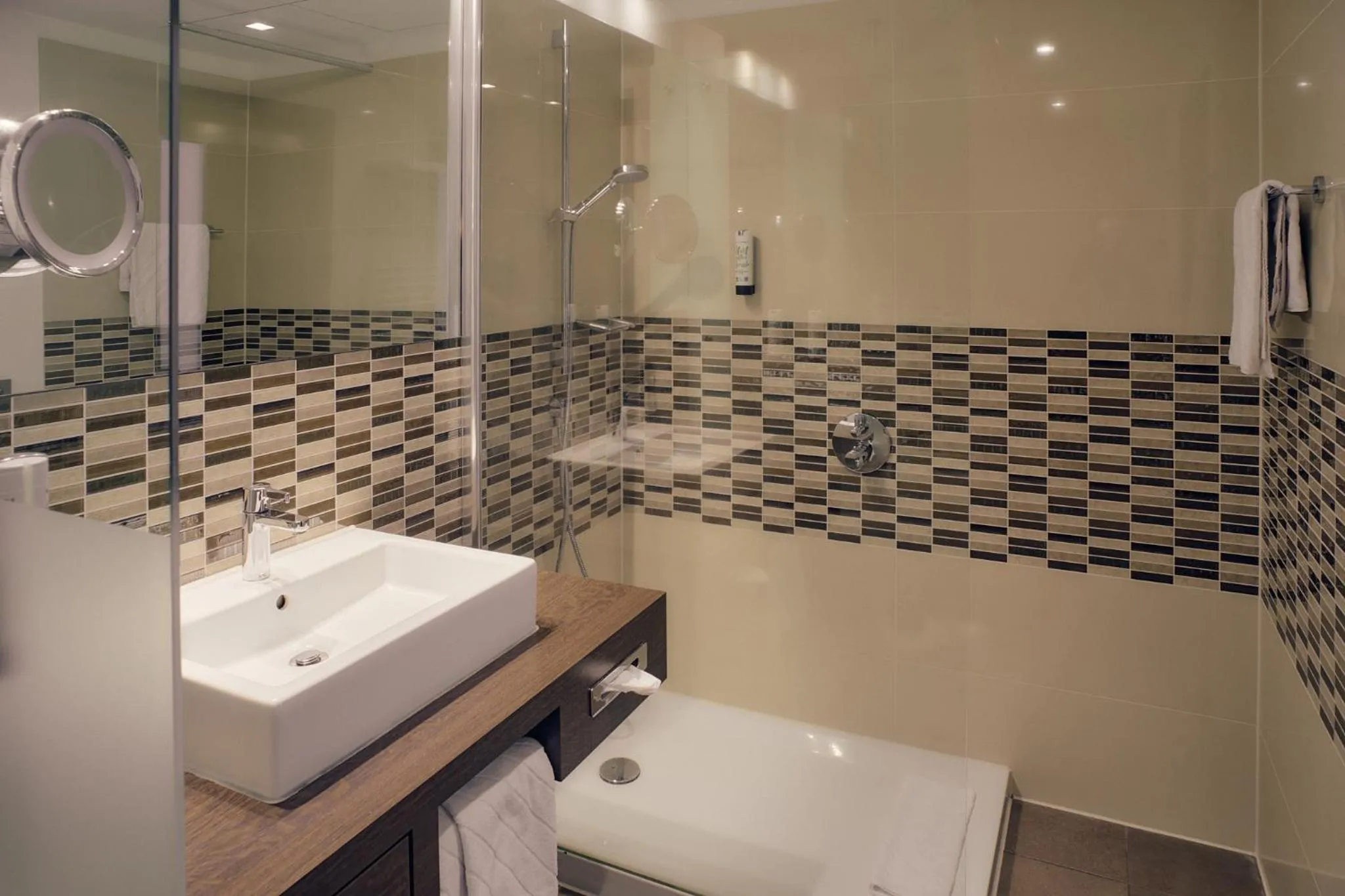 Bathroom in Aparthotel Treudelberg Hamburg