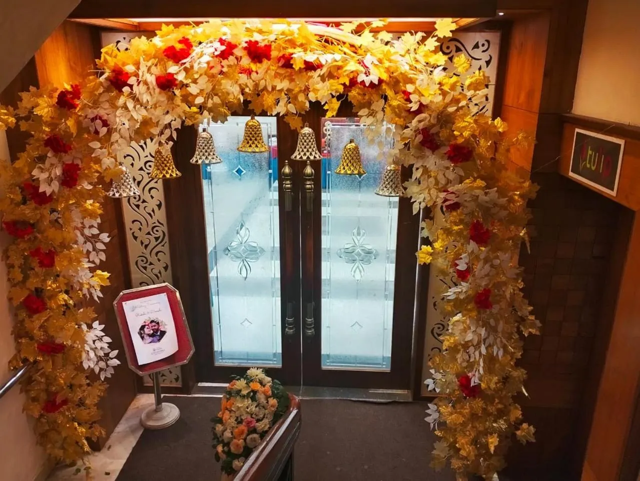 Decorative detail in Hotel Pushpak