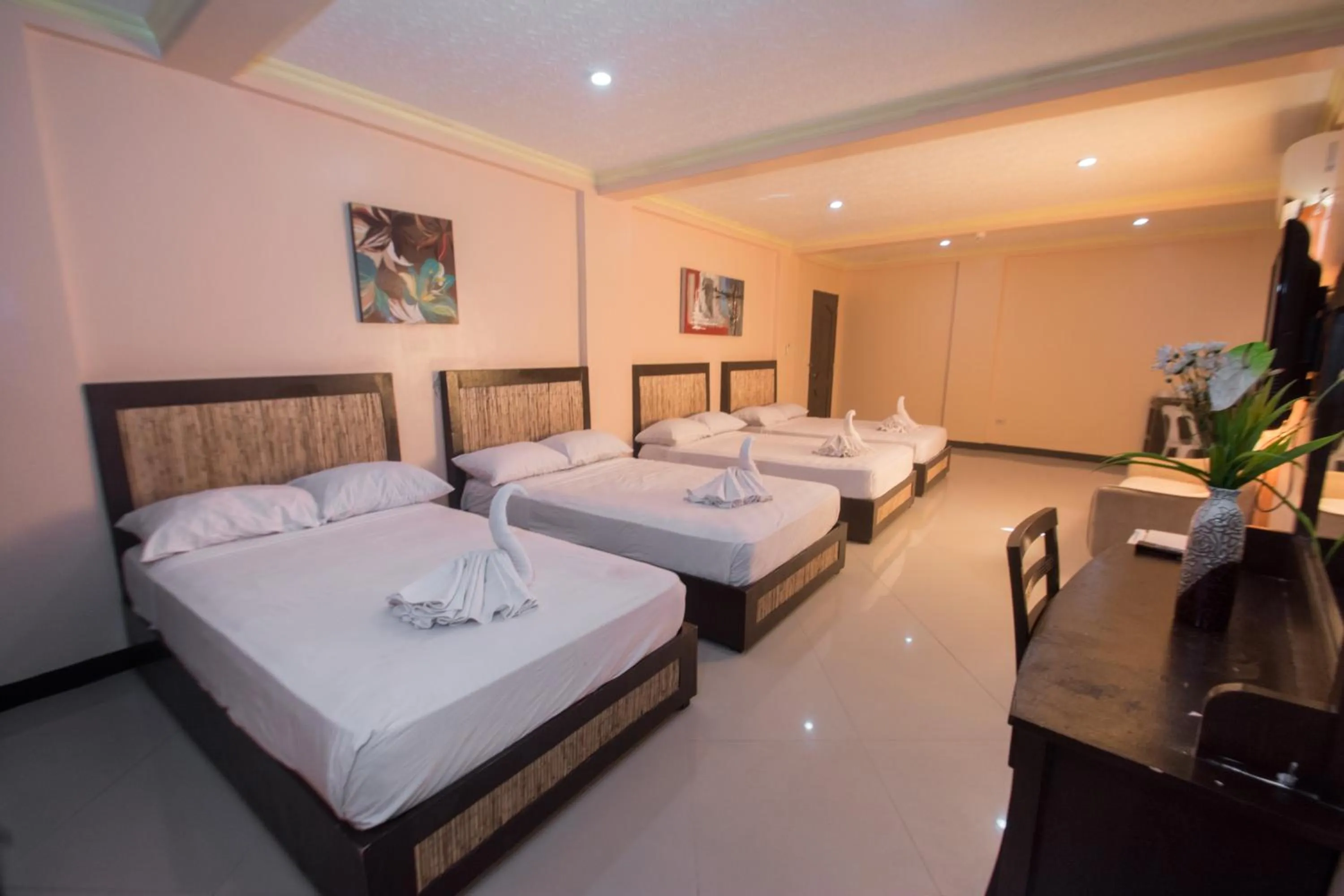 Bedroom, Bed in Bamboo Beach Resort & Restaurant