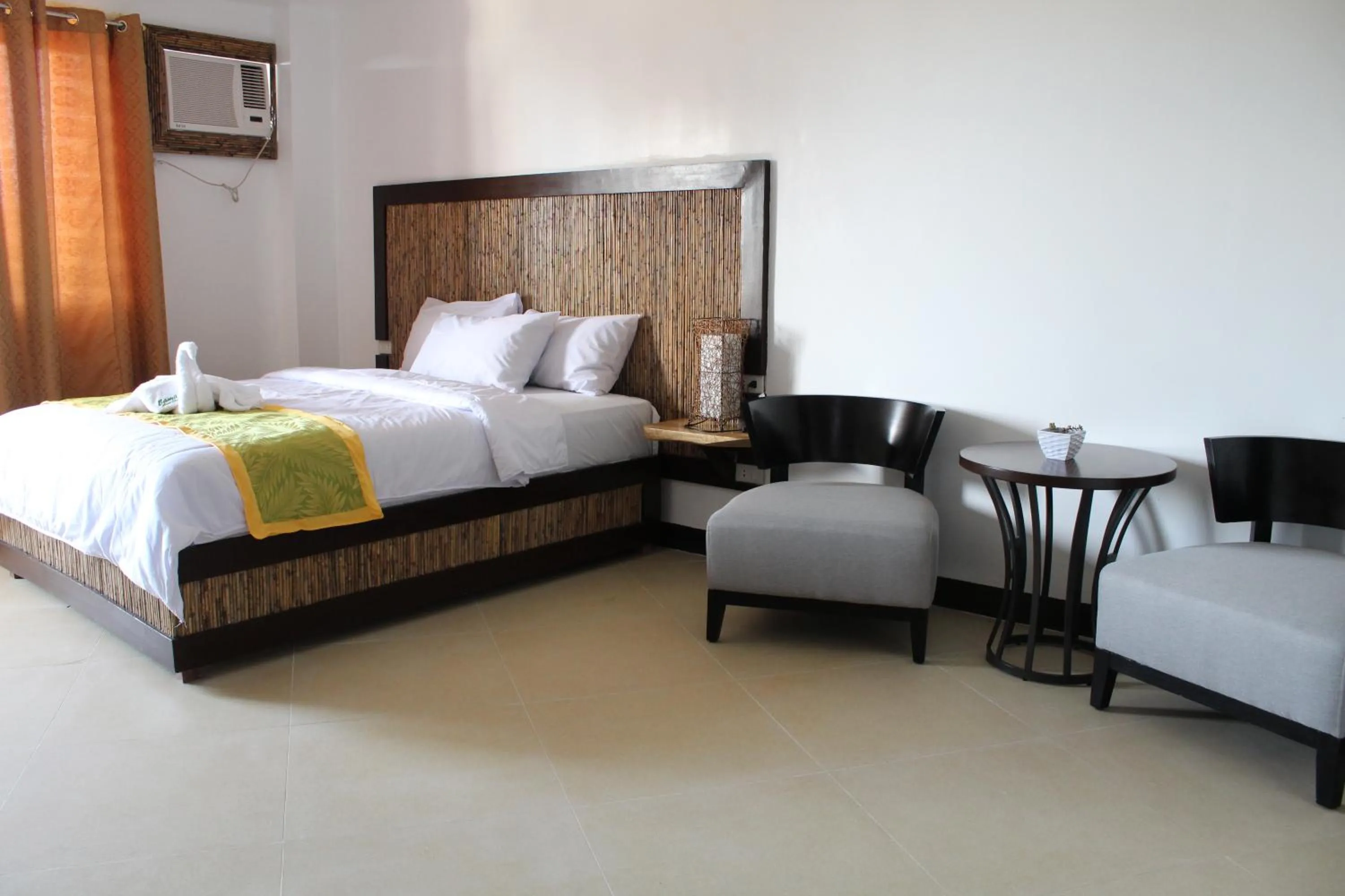 Photo of the whole room, Bed in Bamboo Beach Resort & Restaurant