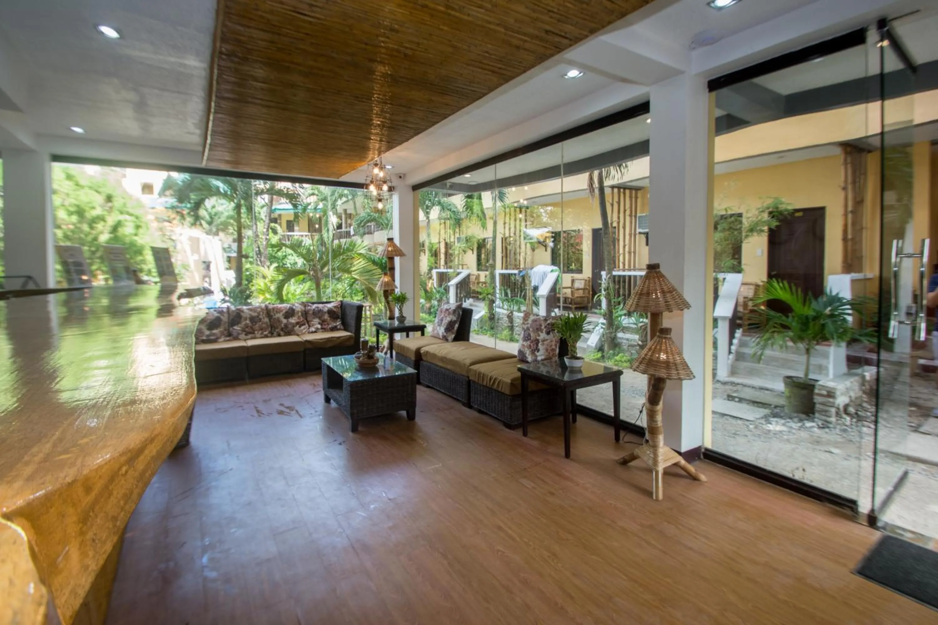 Lobby or reception in Bamboo Beach Resort & Restaurant