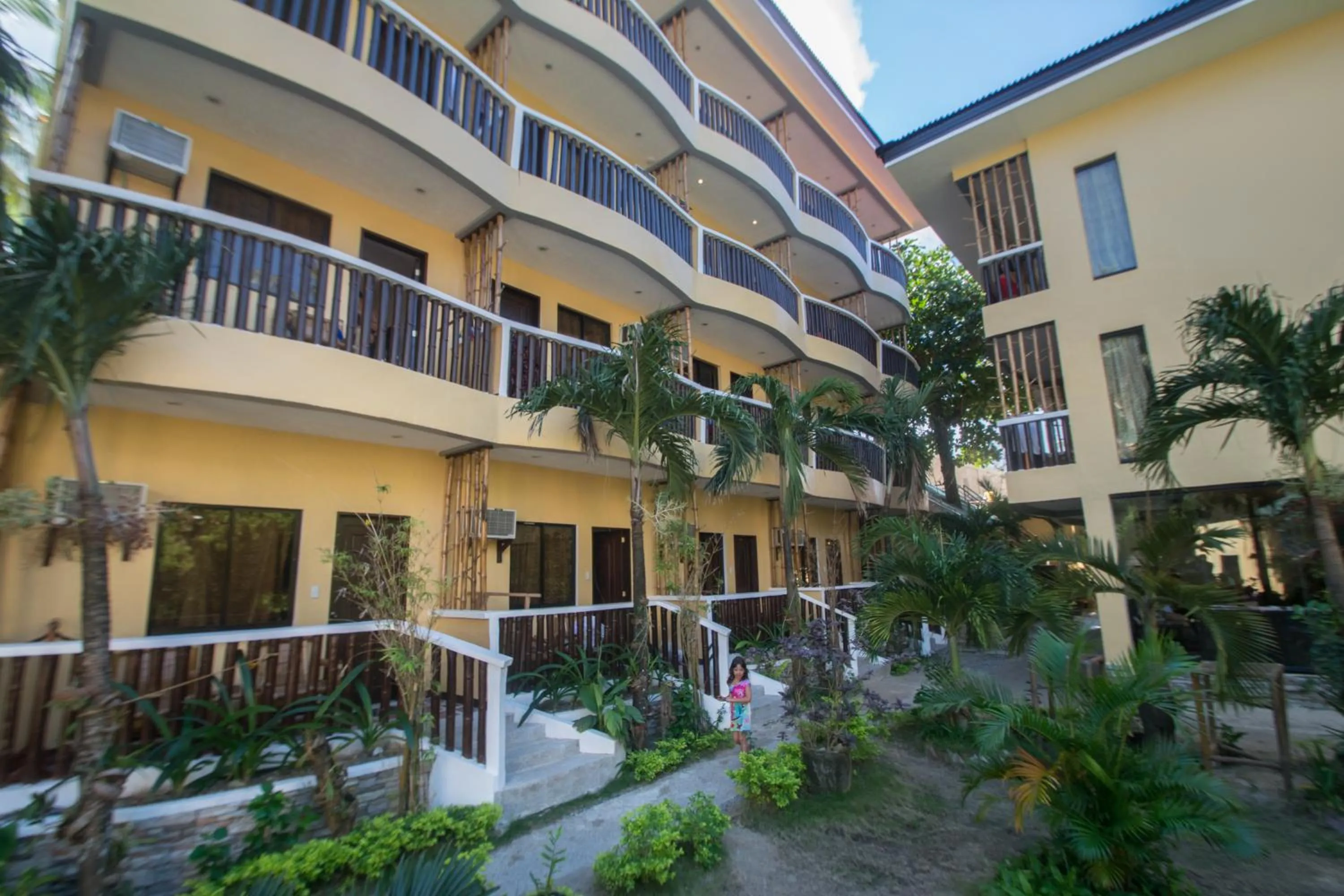 Property building in Bamboo Beach Resort & Restaurant