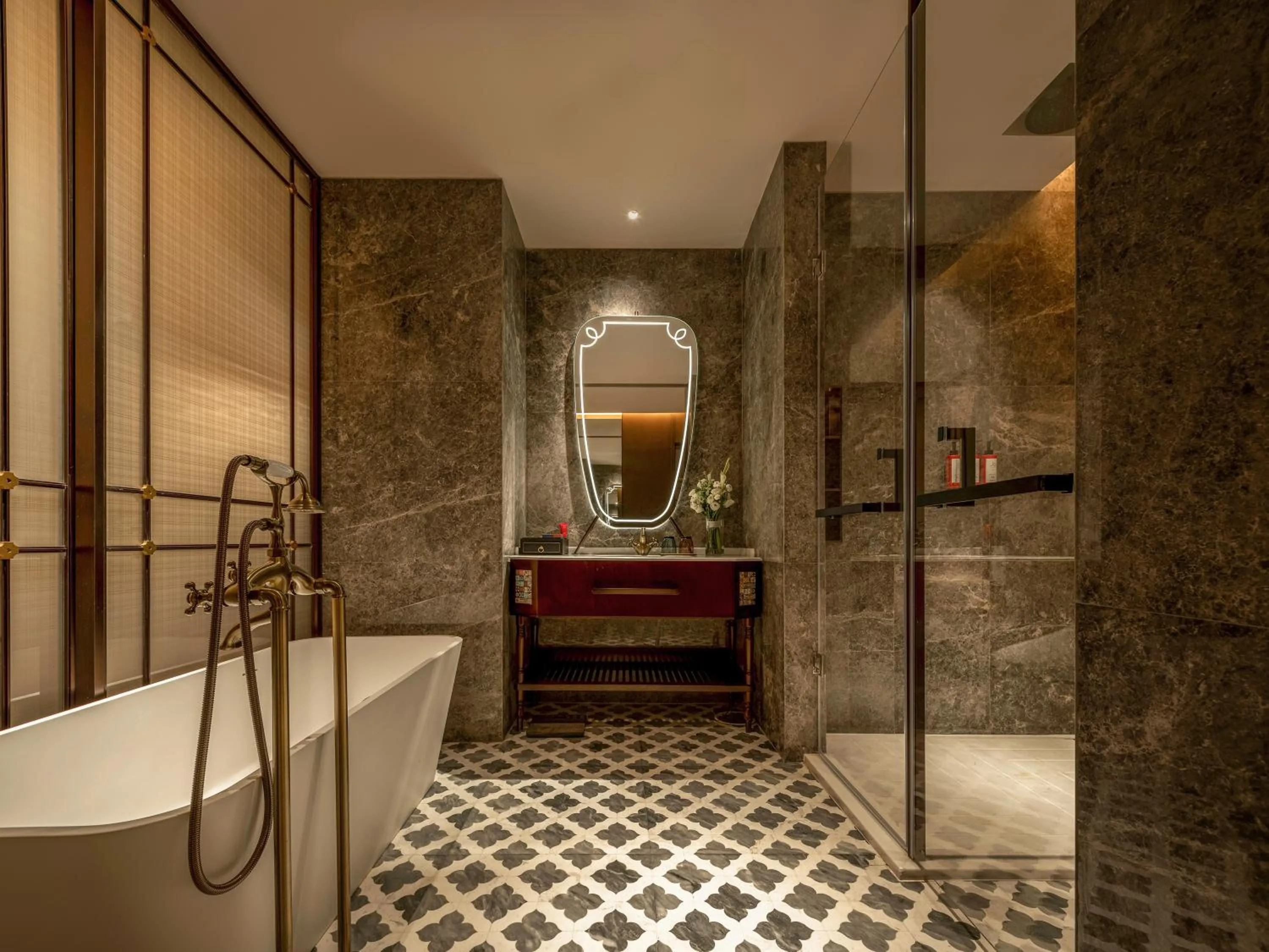 Shower in Xiamen Lujiang Harbourview Hotel