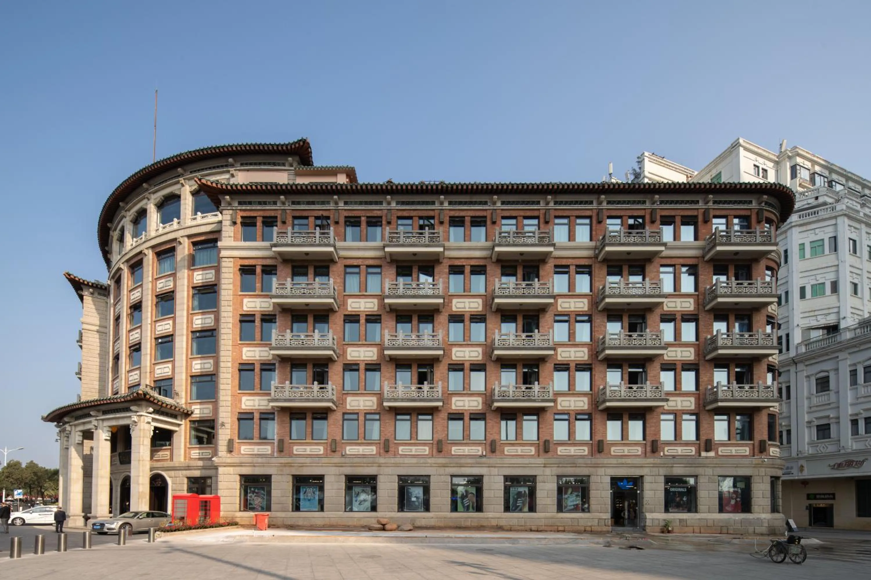 Property building in Xiamen Lujiang Harbourview Hotel